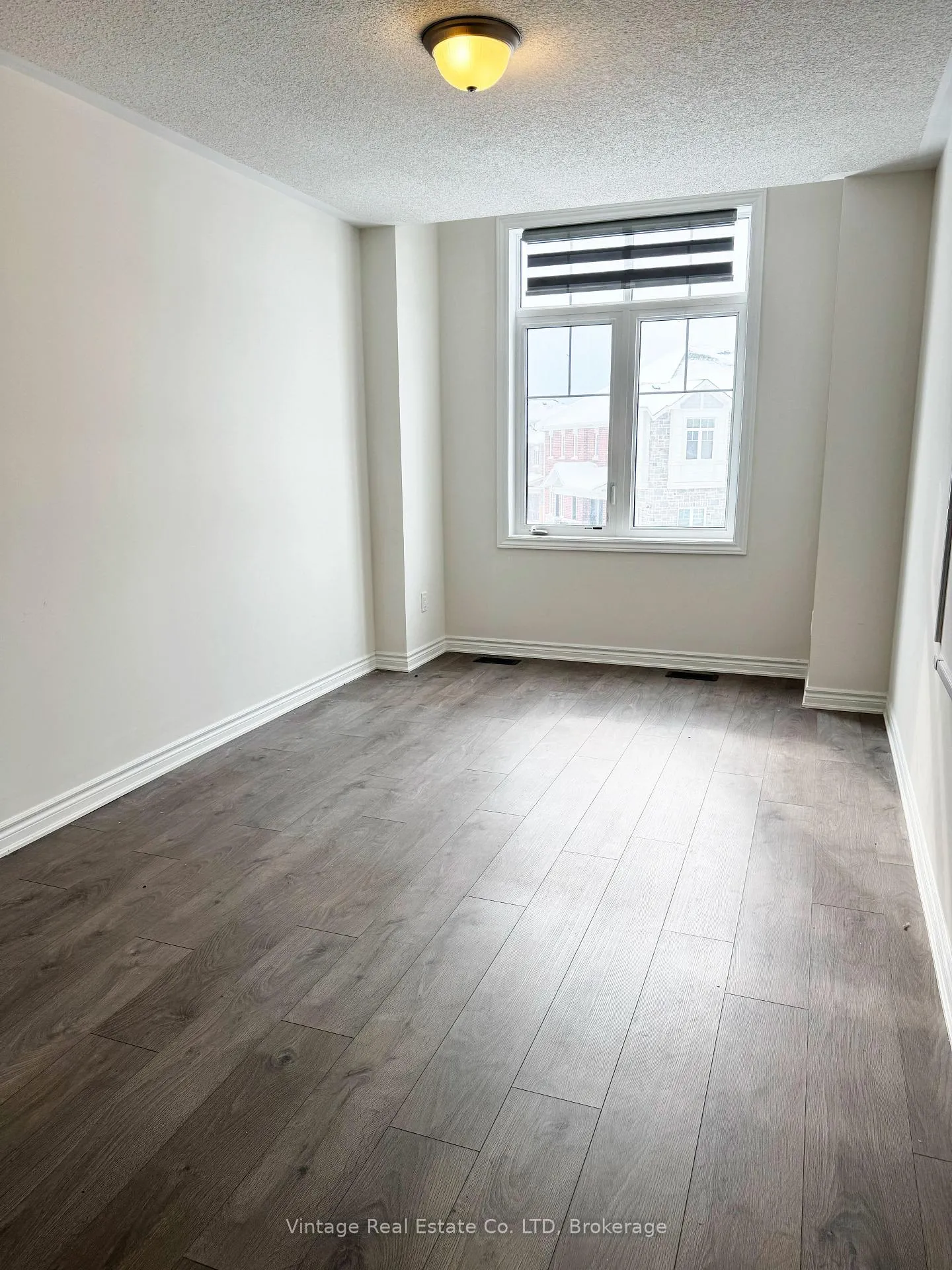 Photo 9 of Unit MAIN FLOOR, 49 Sapphire Way, Thorold, Rolling Meadows — HOMEH