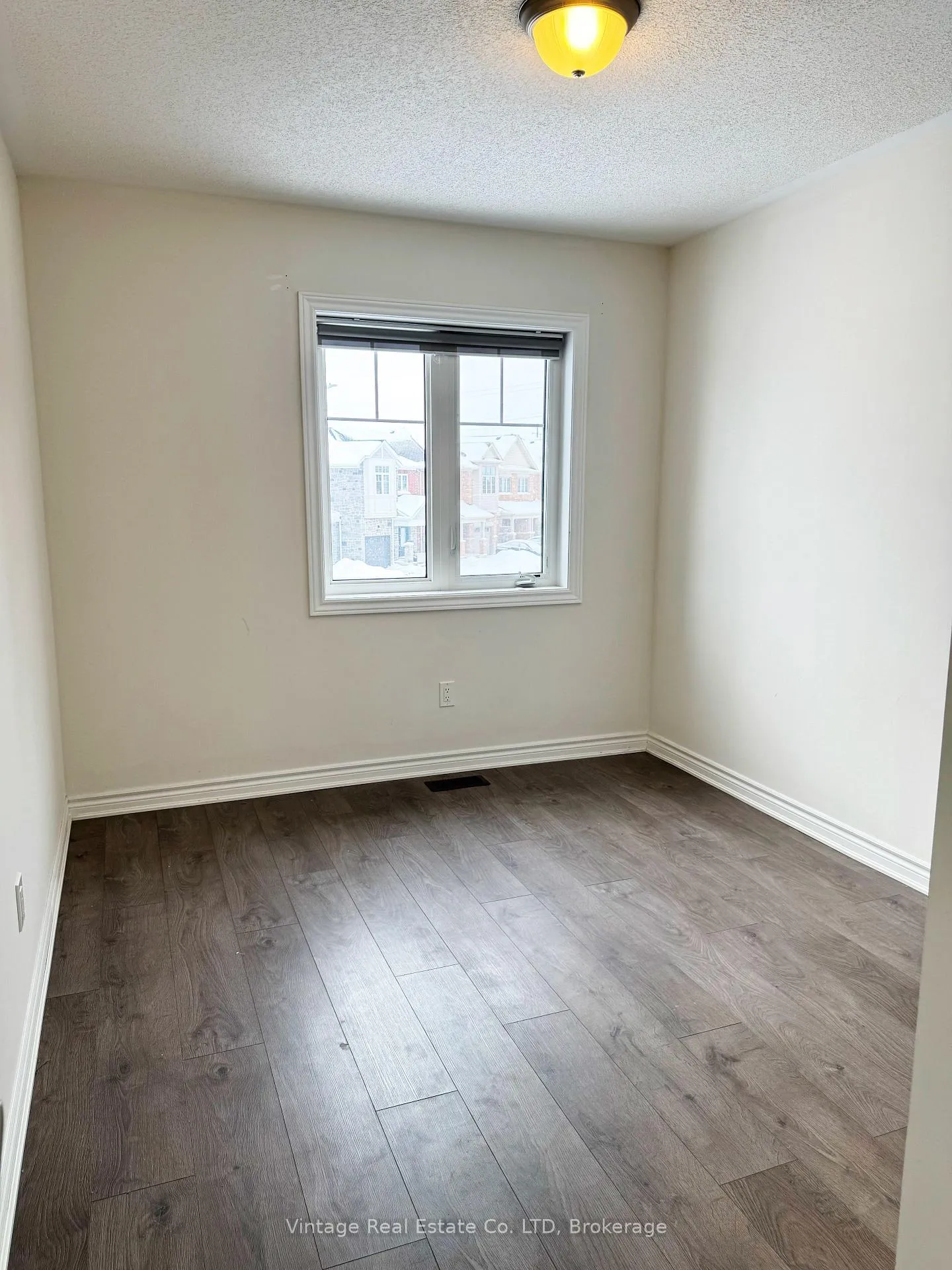 Photo 14 of Unit MAIN FLOOR, 49 Sapphire Way, Thorold, Rolling Meadows — HOMEH