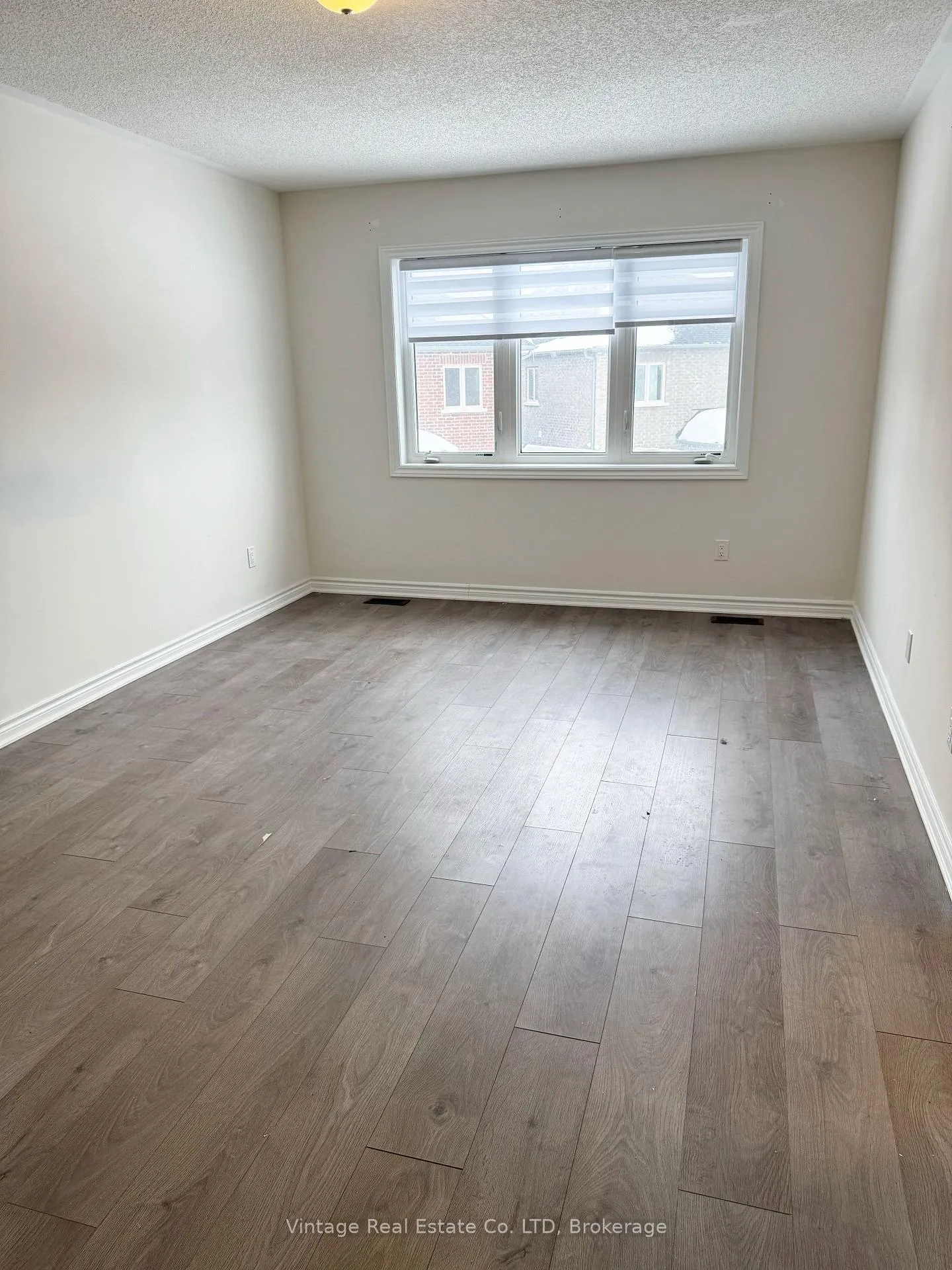 Photo 16 of Unit MAIN FLOOR, 49 Sapphire Way, Thorold, Rolling Meadows — HOMEH