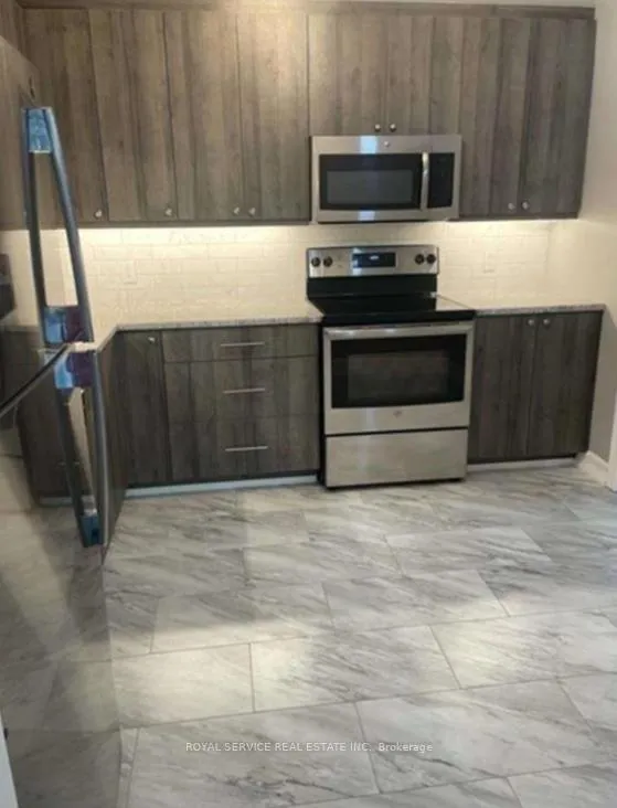 Photo 3 of Unit 207, 26 Spencer Street, Cobourg — HOMEH