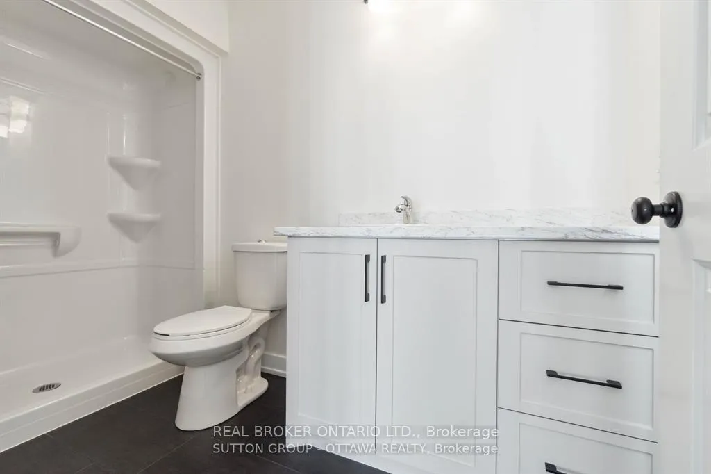 Photo 19 of 47 Staples Boulevard, Smiths Falls — HOMEH