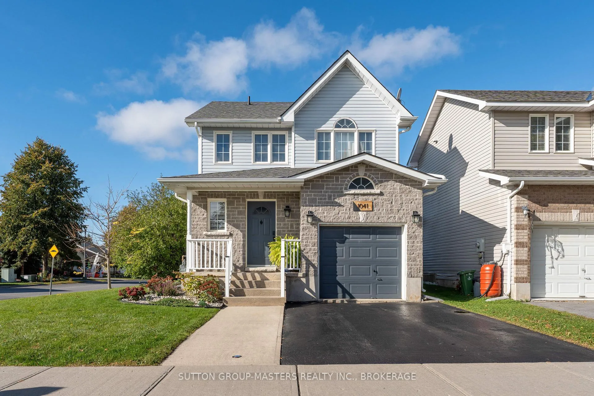 Photo 2 of 1041 Rainbow Crescent, Kingston, Kingston East (Incl Barret Crt) — HOMEH