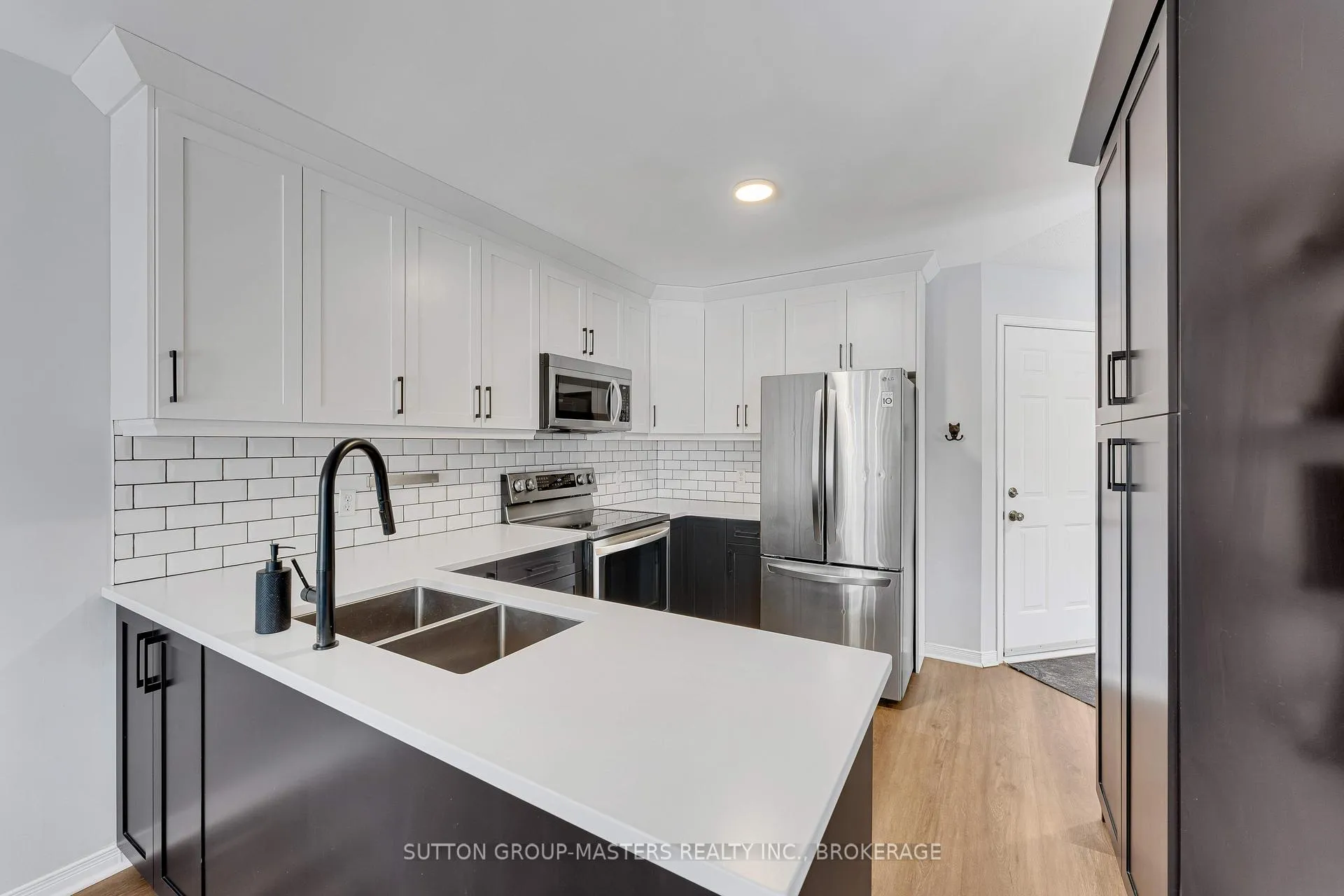 Photo 16 of 1041 Rainbow Crescent, Kingston, Kingston East (Incl Barret Crt) — HOMEH