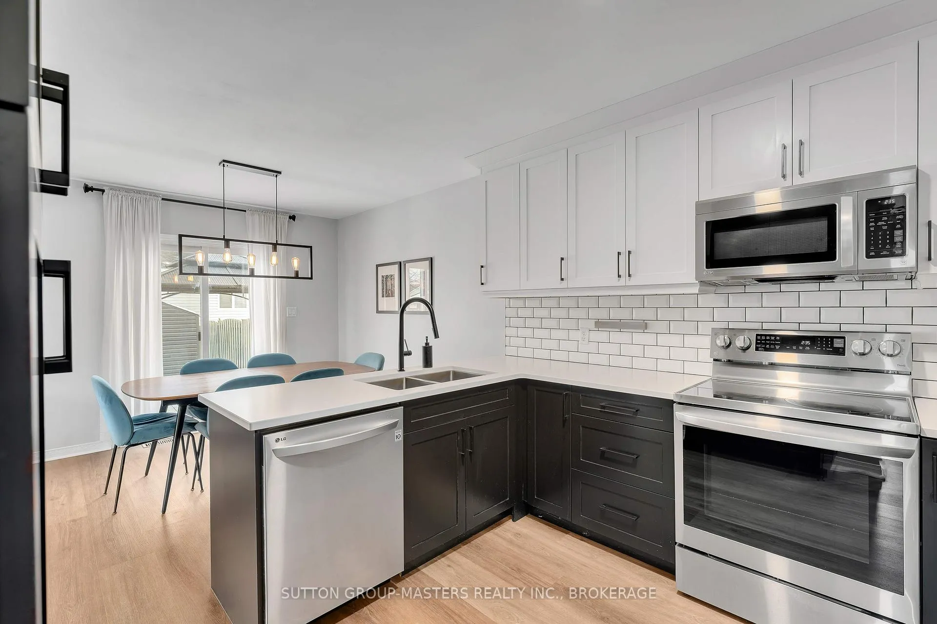 Photo 17 of 1041 Rainbow Crescent, Kingston, Kingston East (Incl Barret Crt) — HOMEH