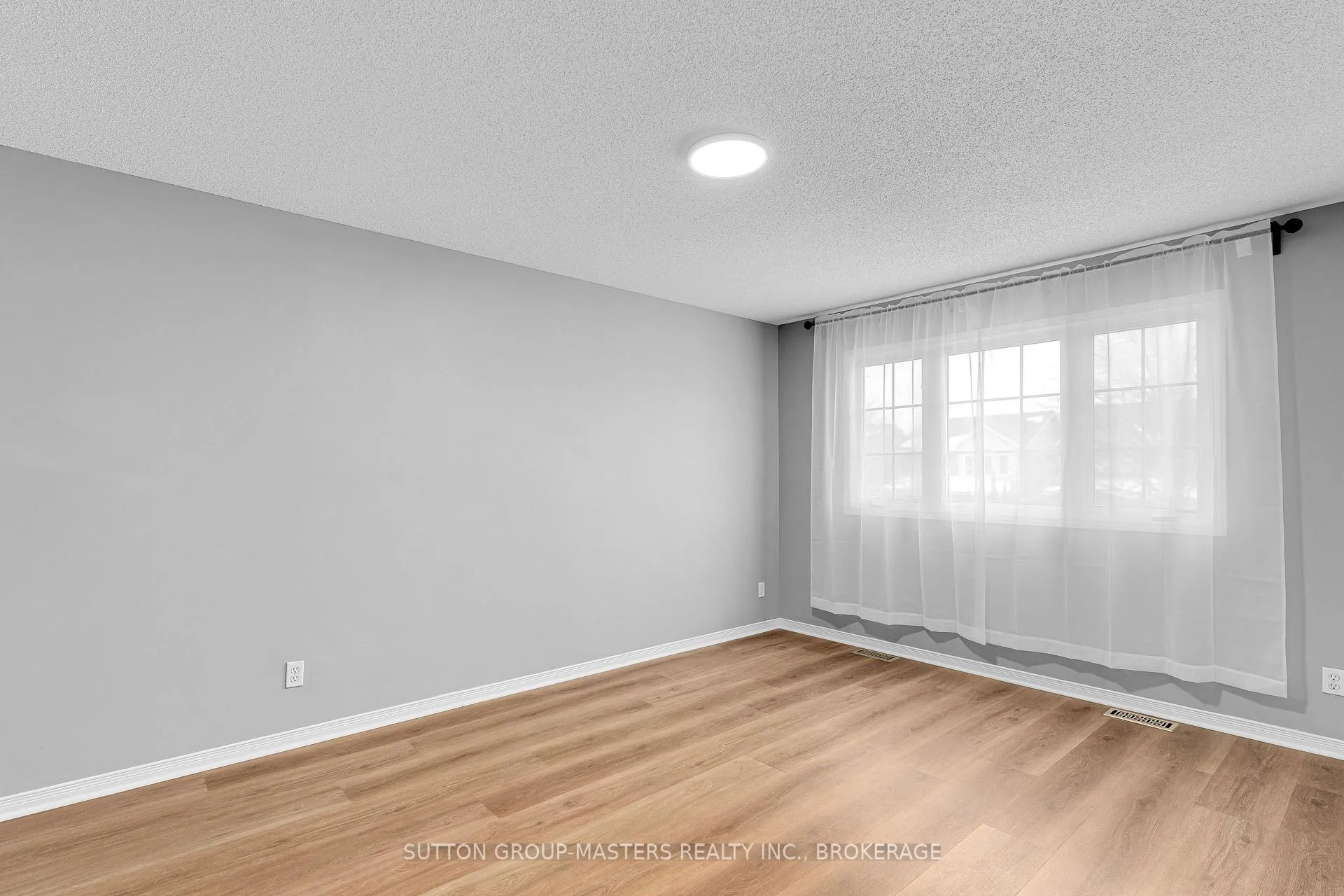 Photo 21 of 1041 Rainbow Crescent, Kingston, Kingston East (Incl Barret Crt) — HOMEH