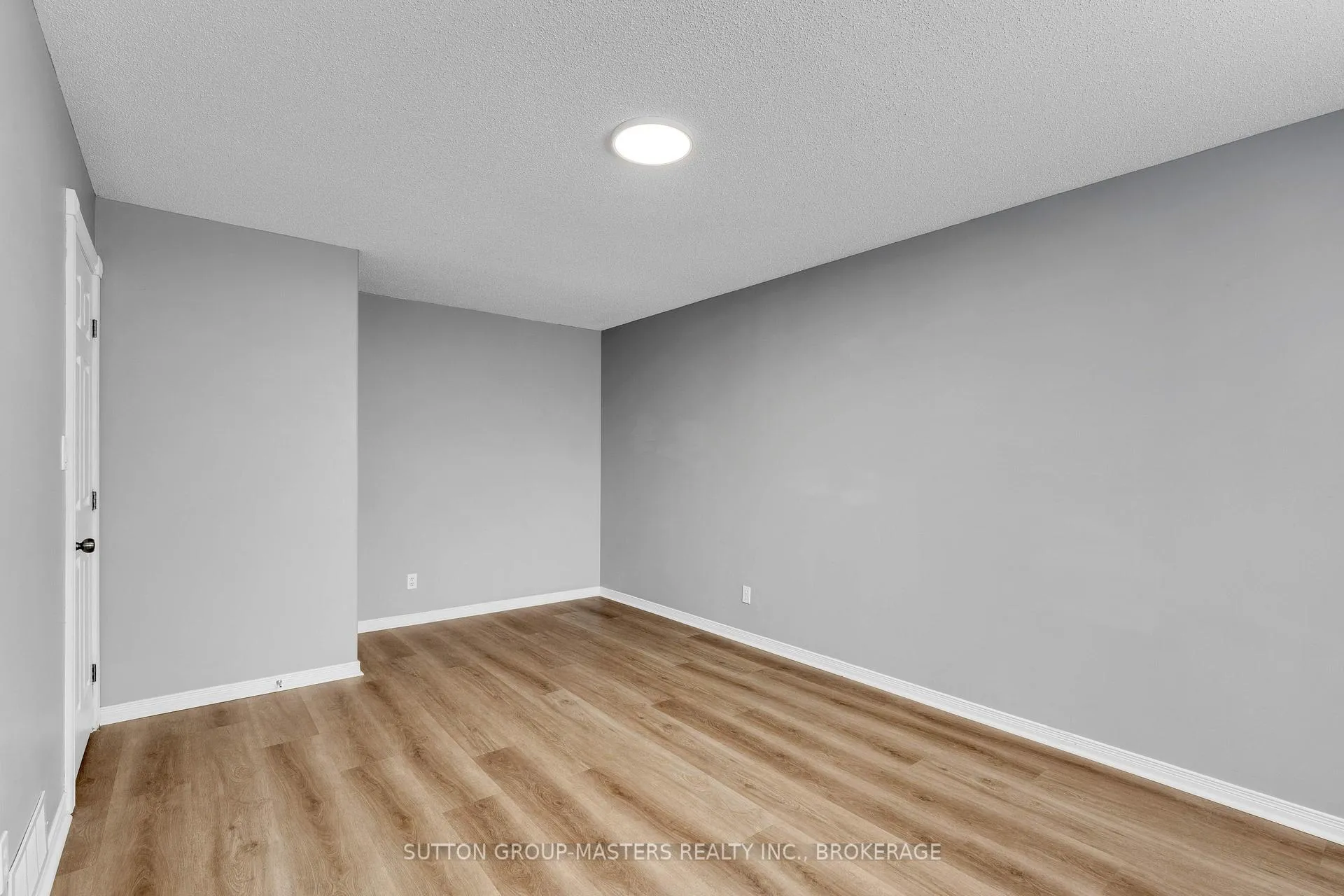 Photo 24 of 1041 Rainbow Crescent, Kingston, Kingston East (Incl Barret Crt) — HOMEH