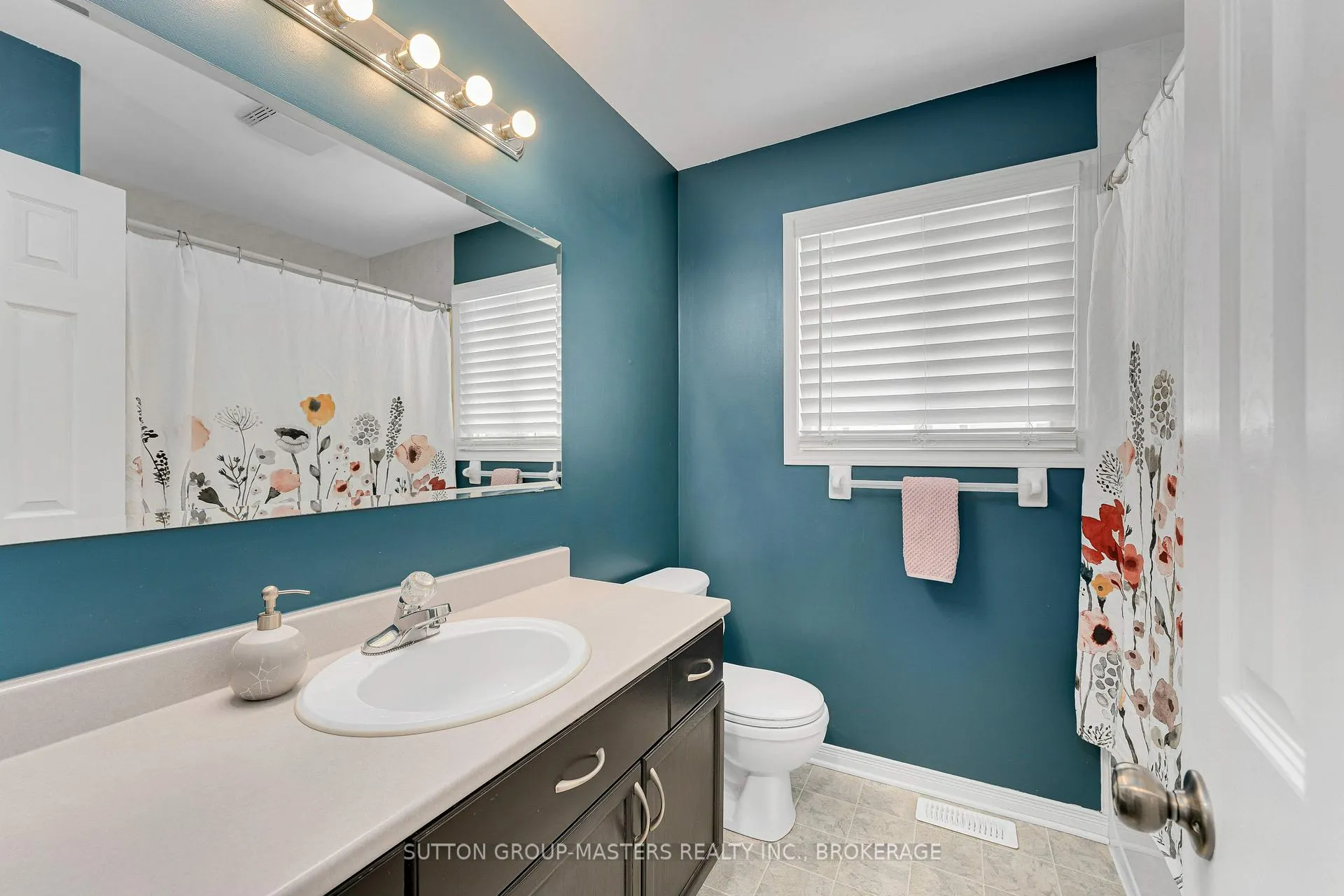 Photo 27 of 1041 Rainbow Crescent, Kingston, Kingston East (Incl Barret Crt) — HOMEH
