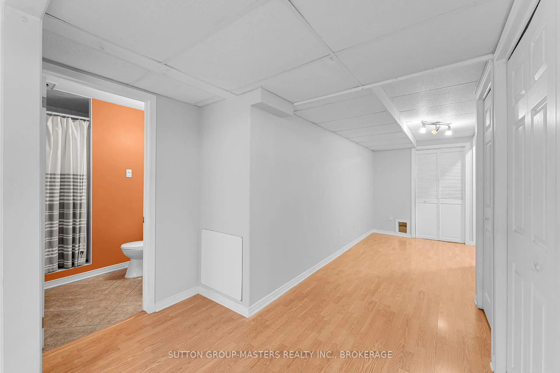 Photo 34 of 1041 Rainbow Crescent, Kingston, Kingston East (Incl Barret Crt) — HOMEH