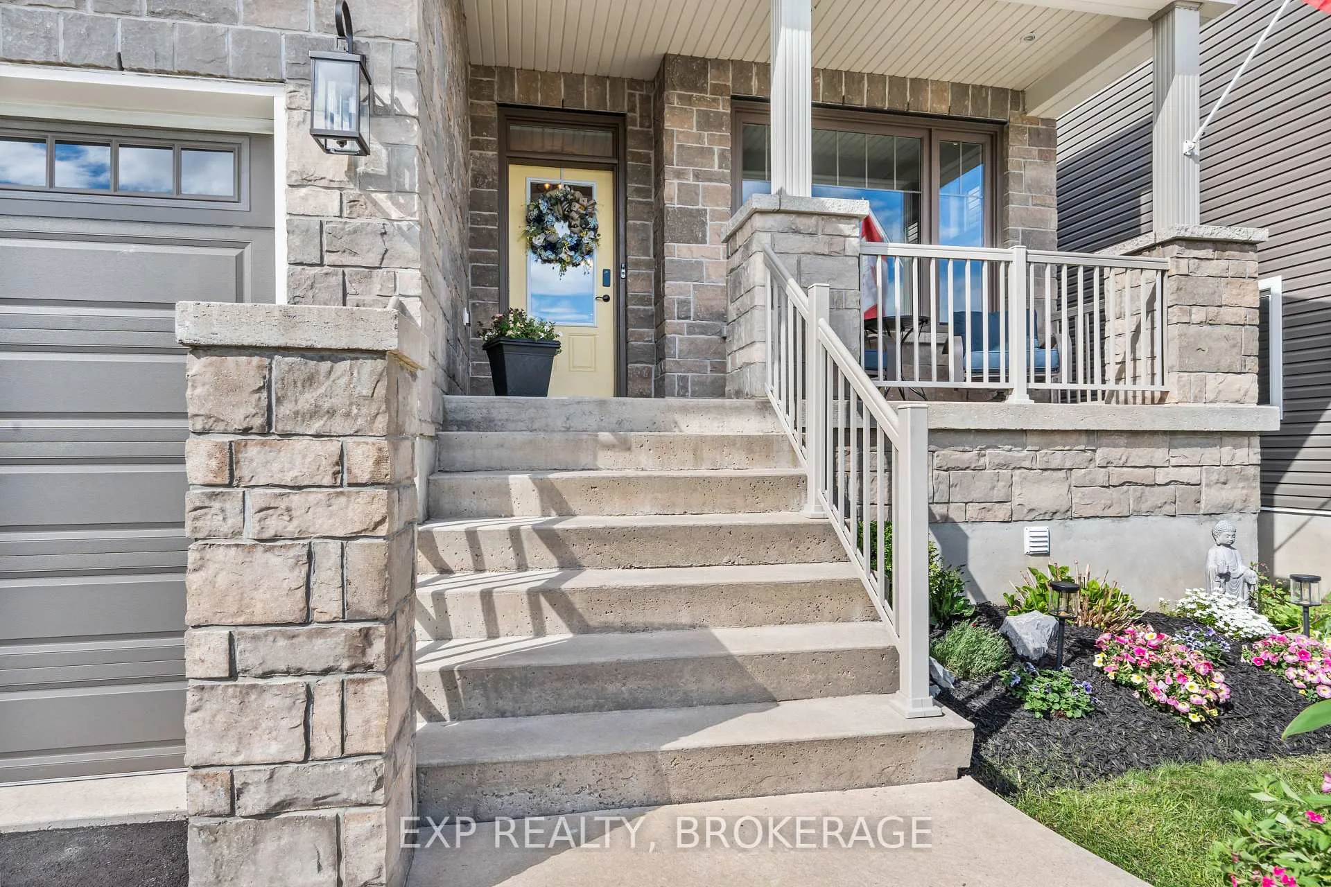 Photo 4 of 228 Mill Pond Place, Kingston, West of Sir John A. Blvd — HOMEH