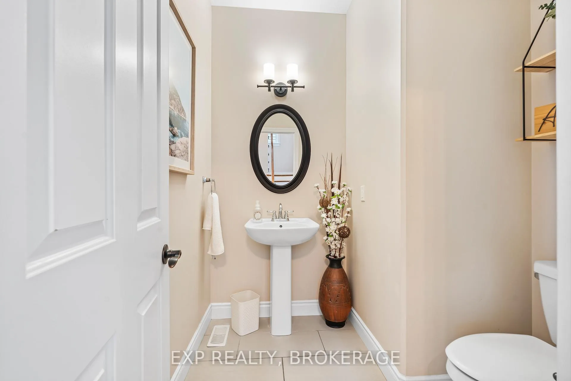Photo 22 of 228 Mill Pond Place, Kingston, West of Sir John A. Blvd — HOMEH