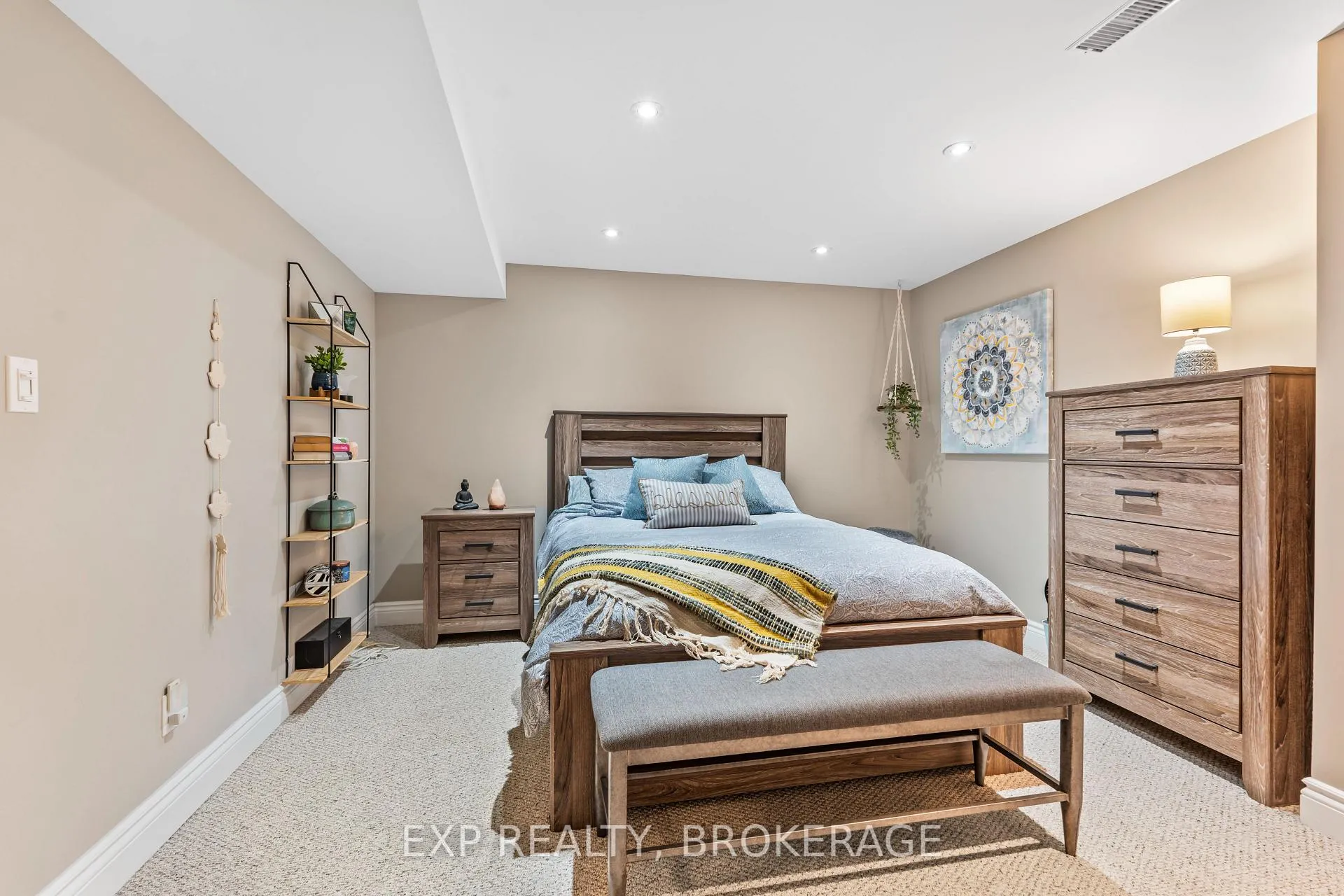 Photo 38 of 228 Mill Pond Place, Kingston, West of Sir John A. Blvd — HOMEH