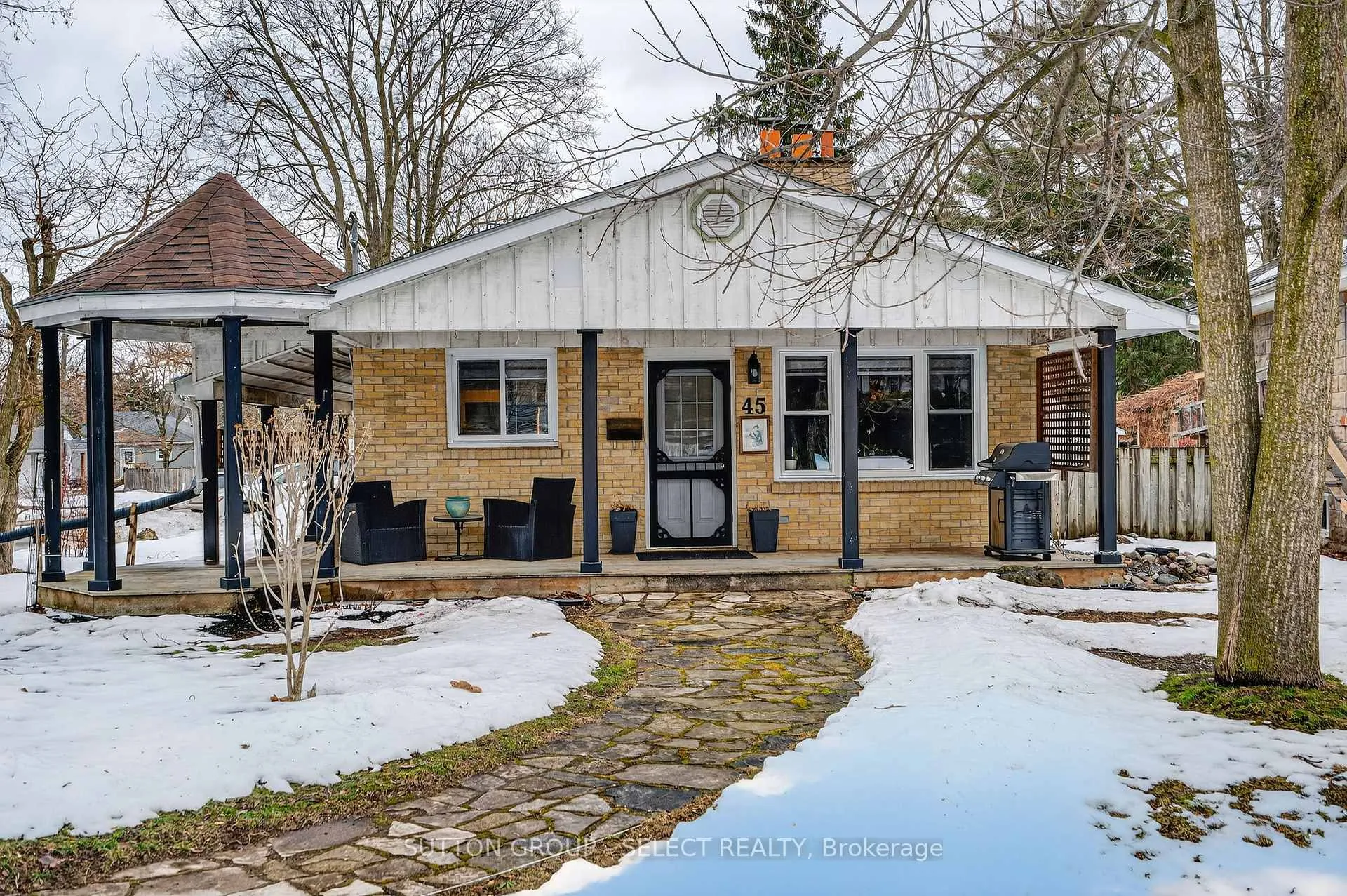 Front of 45 Upper Avenue