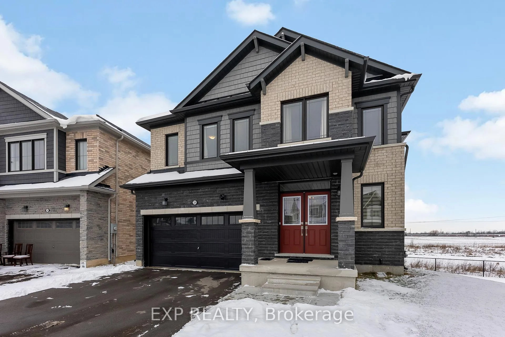 Front of 229 Vanilla Trail