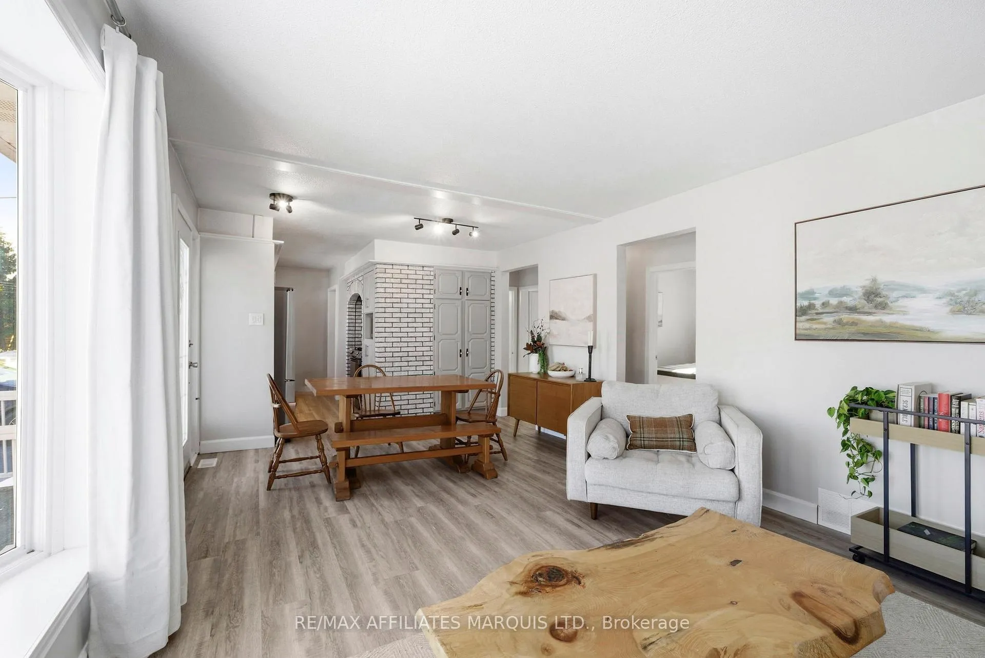 Photo 5 of 1057 Roy Avenue, Cornwall — HOMEH