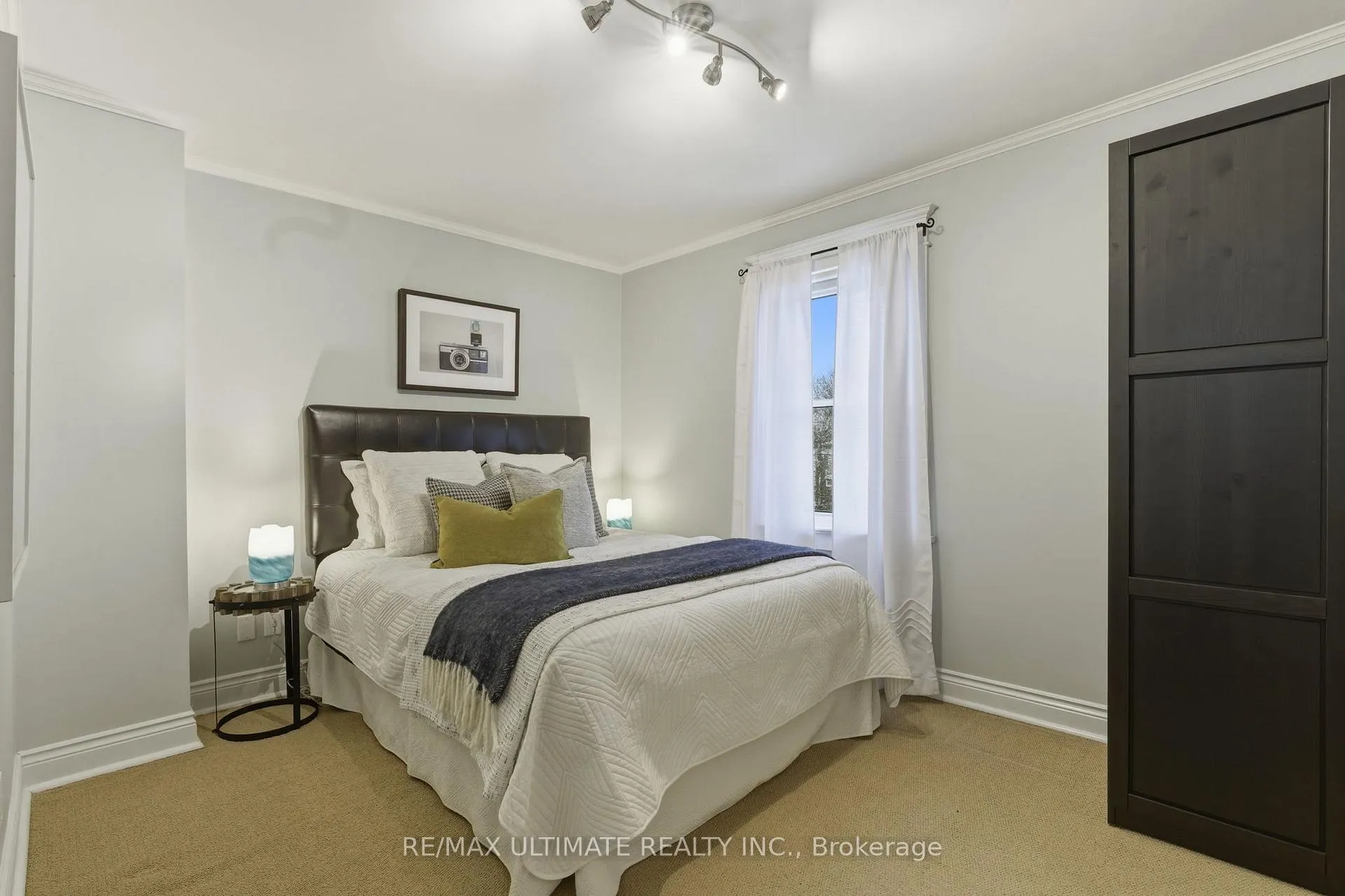 Photo 22 of 27 Osborne Avenue, Toronto, East End-Danforth — HOMEH