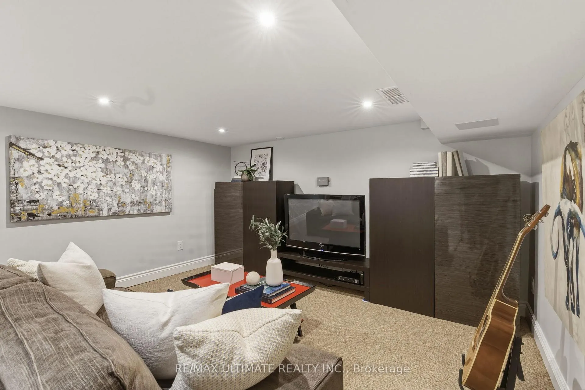Photo 27 of 27 Osborne Avenue, Toronto, East End-Danforth — HOMEH