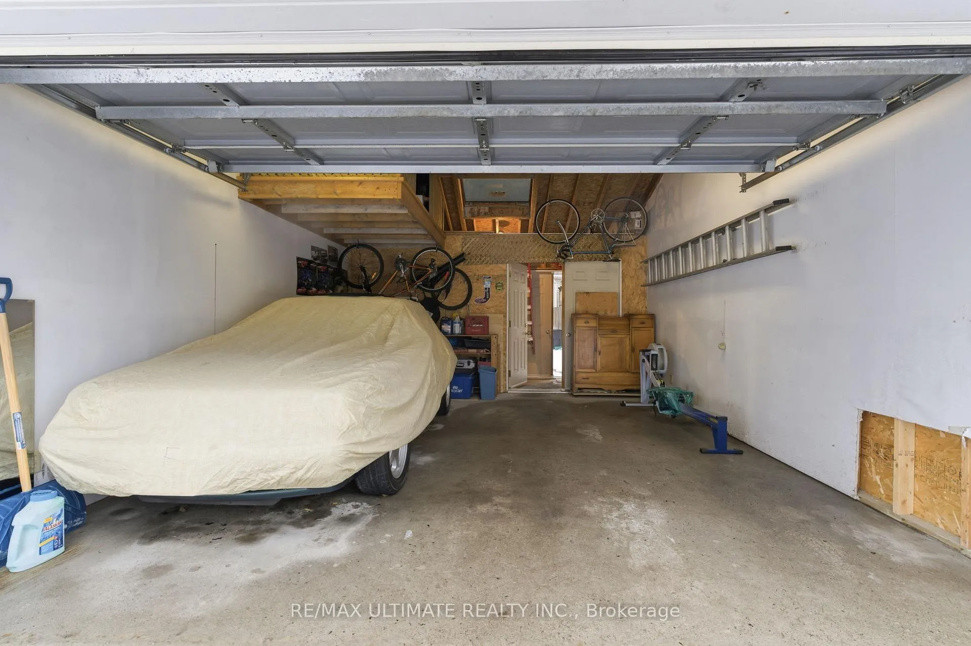 Photo 32 of 27 Osborne Avenue, Toronto, East End-Danforth — HOMEH
