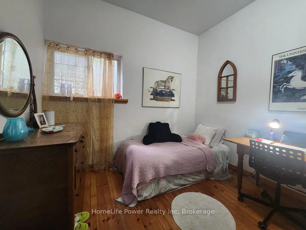 Photo 6 of 110 Surrey Street E, Guelph, Downtown — HOMEH