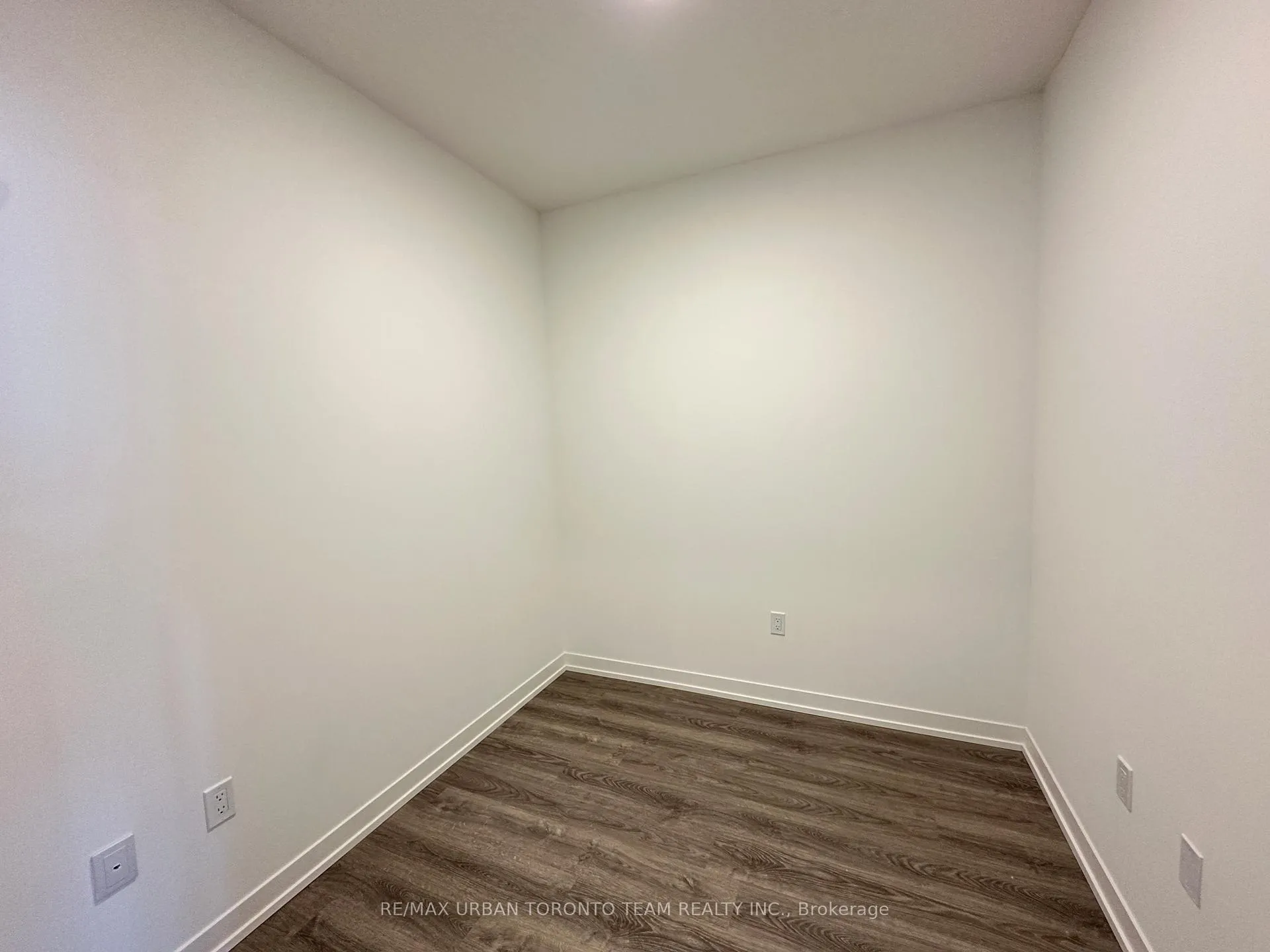 Photo 3 of Unit 5508, 8 Interchange Way, Vaughan, Vaughan Corporate Centre — HOMEH
