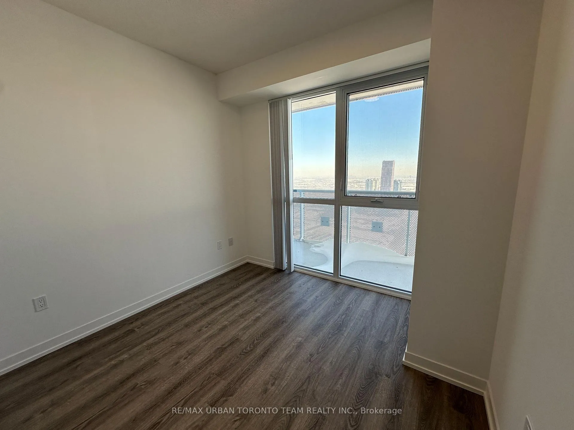 Photo 8 of Unit 5508, 8 Interchange Way, Vaughan, Vaughan Corporate Centre — HOMEH