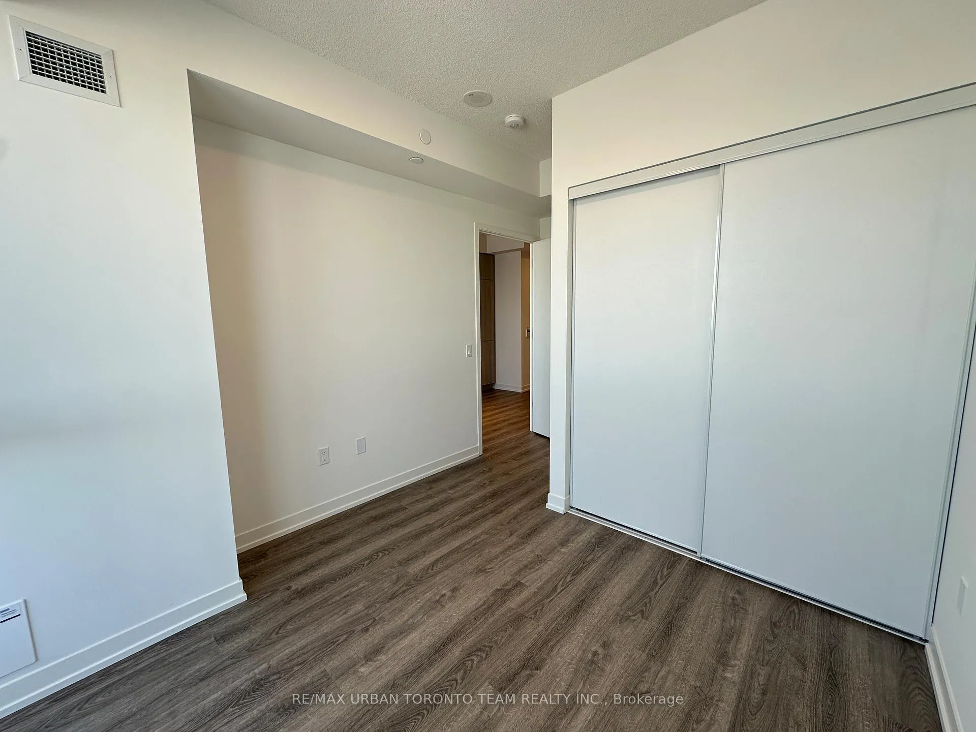 Photo 9 of Unit 5508, 8 Interchange Way, Vaughan, Vaughan Corporate Centre — HOMEH