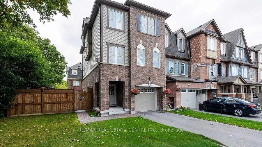 Photo 1 of 28 Colonel Frank Ching Crescent, Brampton, Fletcher's West — HOMEH