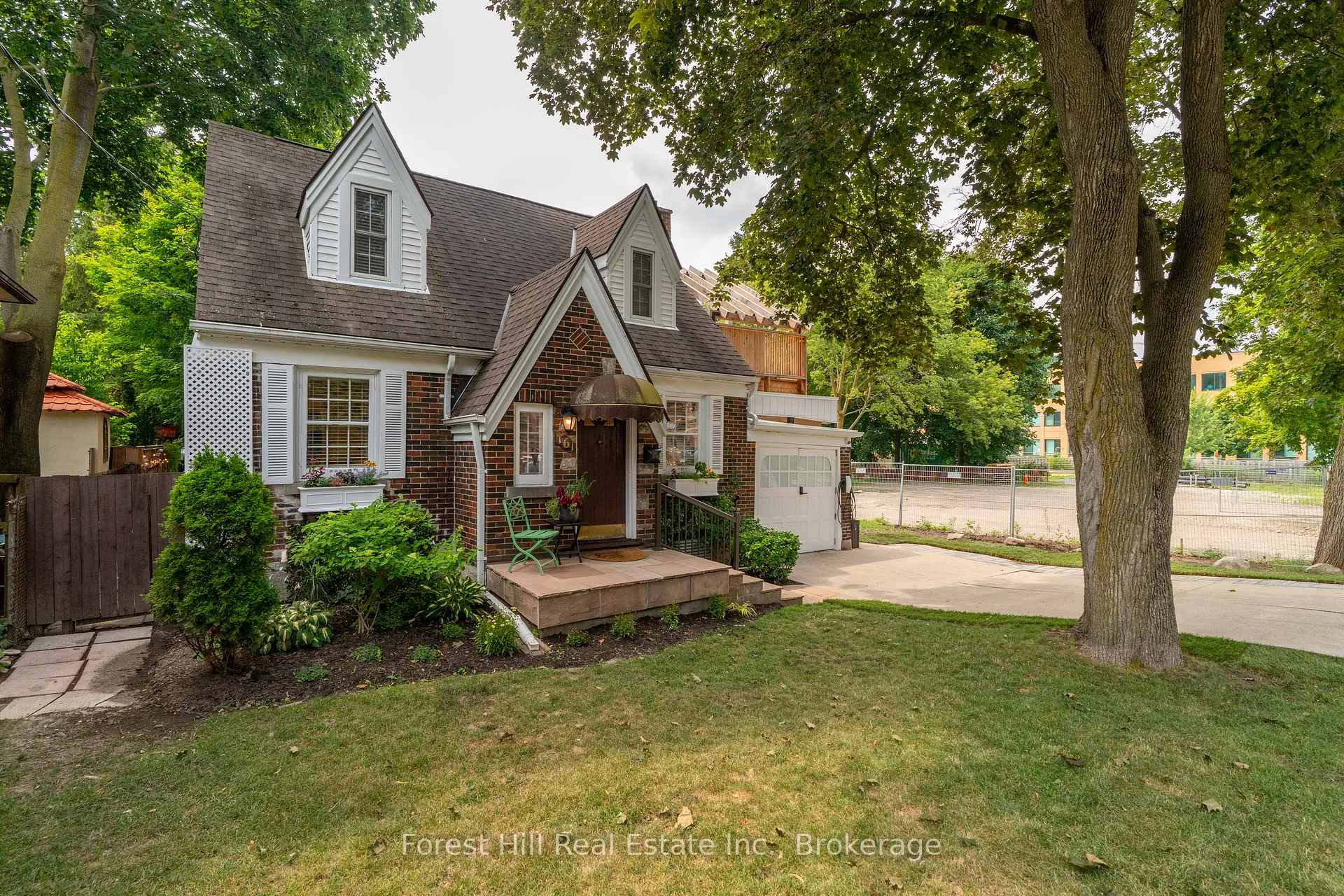Photo 3 of 161 Herbert Street, Waterloo, Uptown Waterloo/North Ward — HOMEH