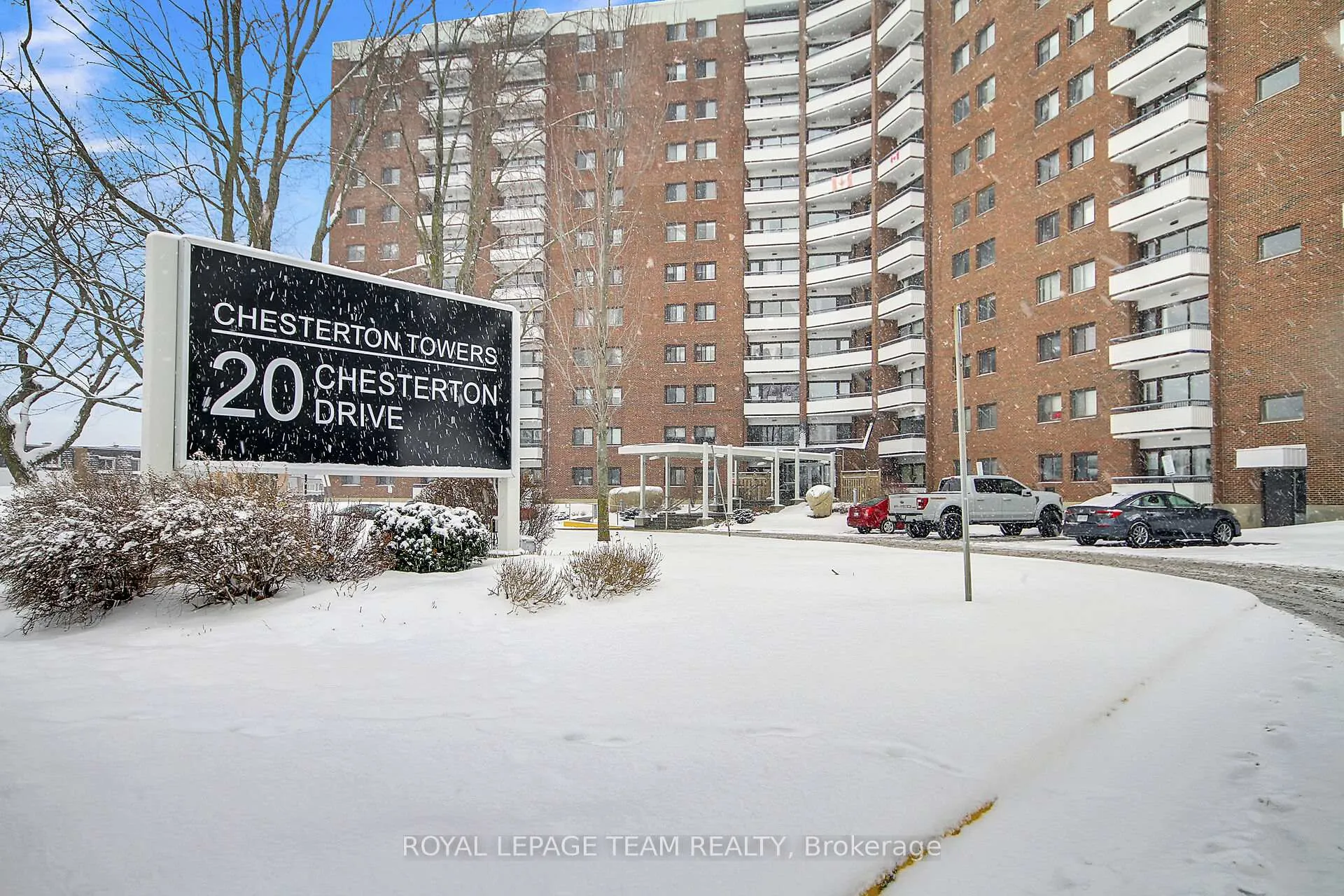 Photo 1 of Unit 708, 20 Chesterton Drive, Ottawa, Borden Farm/Stewart Farm/Carleton Heights/Parkwood Hills — HOMEH