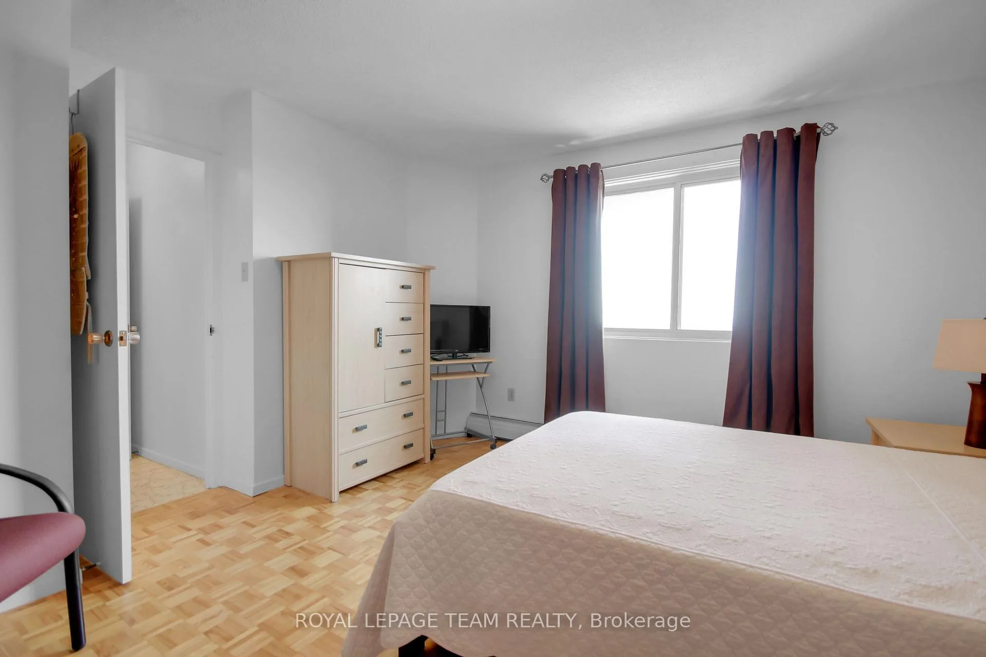 Photo 23 of Unit 708, 20 Chesterton Drive, Ottawa, Borden Farm/Stewart Farm/Carleton Heights/Parkwood Hills — HOMEH