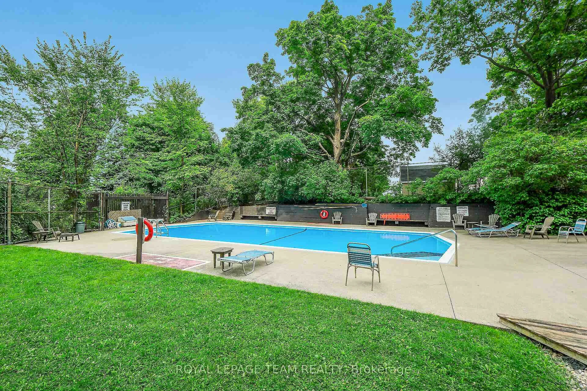 Photo 44 of Unit 708, 20 Chesterton Drive, Ottawa, Borden Farm/Stewart Farm/Carleton Heights/Parkwood Hills — HOMEH