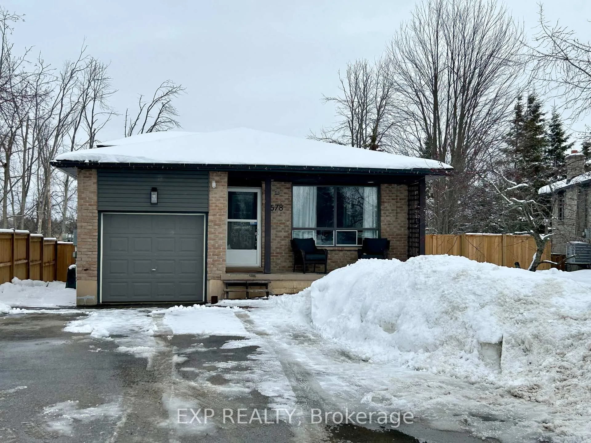 Photo 1 of 578 Highland Crescent, Brock, Beaverton — HOMEH