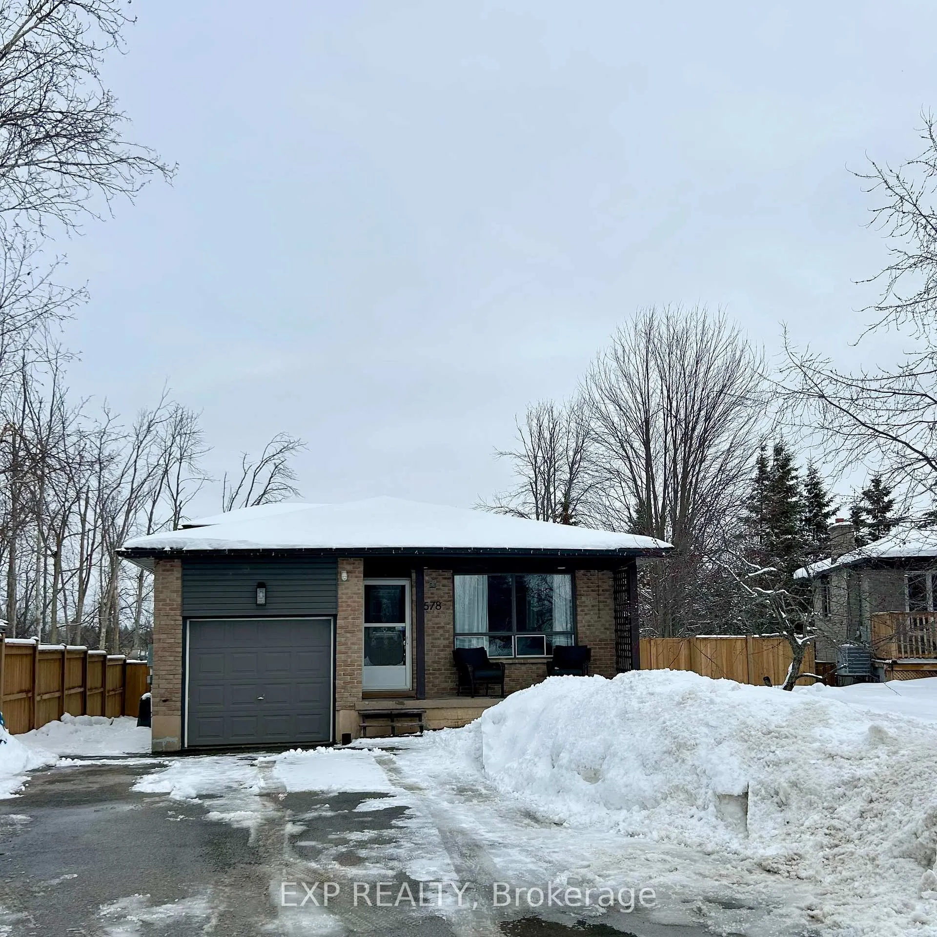 Photo 2 of 578 Highland Crescent, Brock, Beaverton — HOMEH