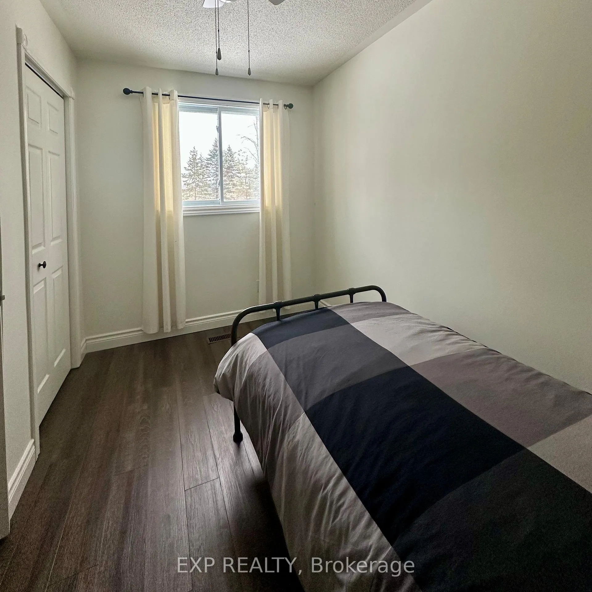 Photo 19 of 578 Highland Crescent, Brock, Beaverton — HOMEH
