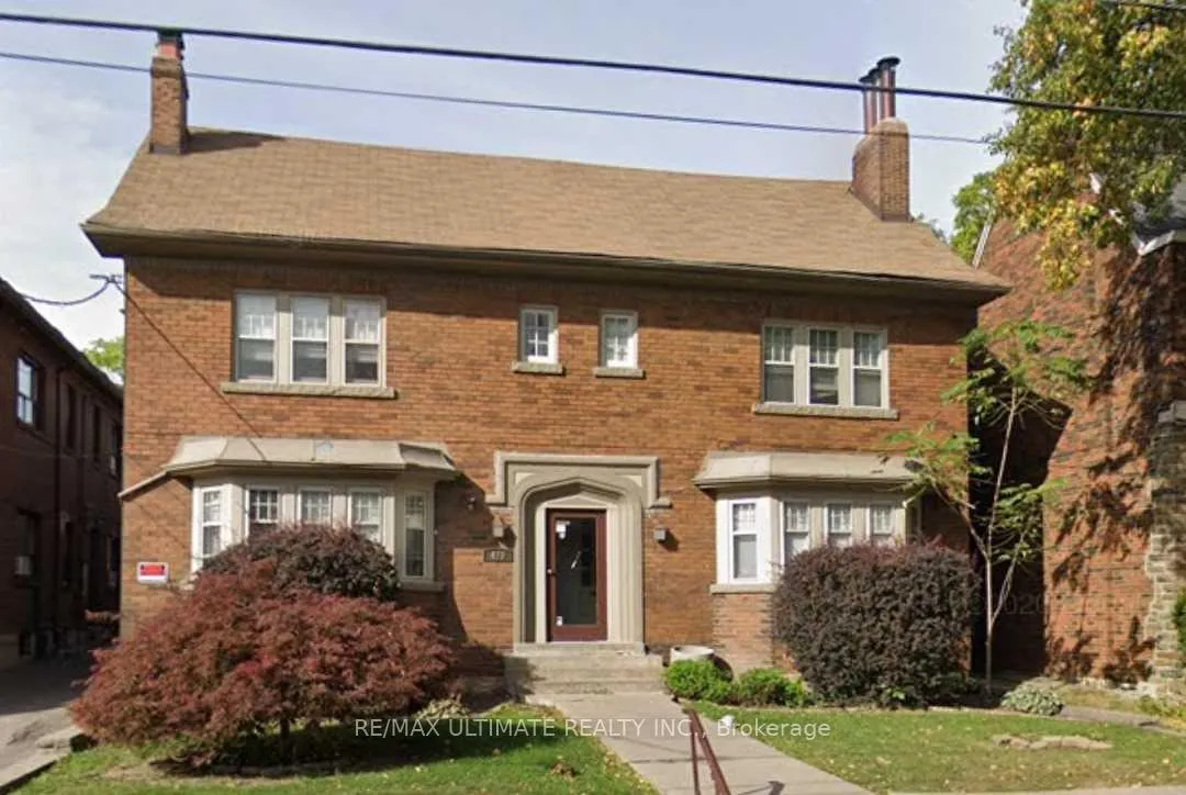Front of Unit 5 Lower, 470 Oriole Parkway