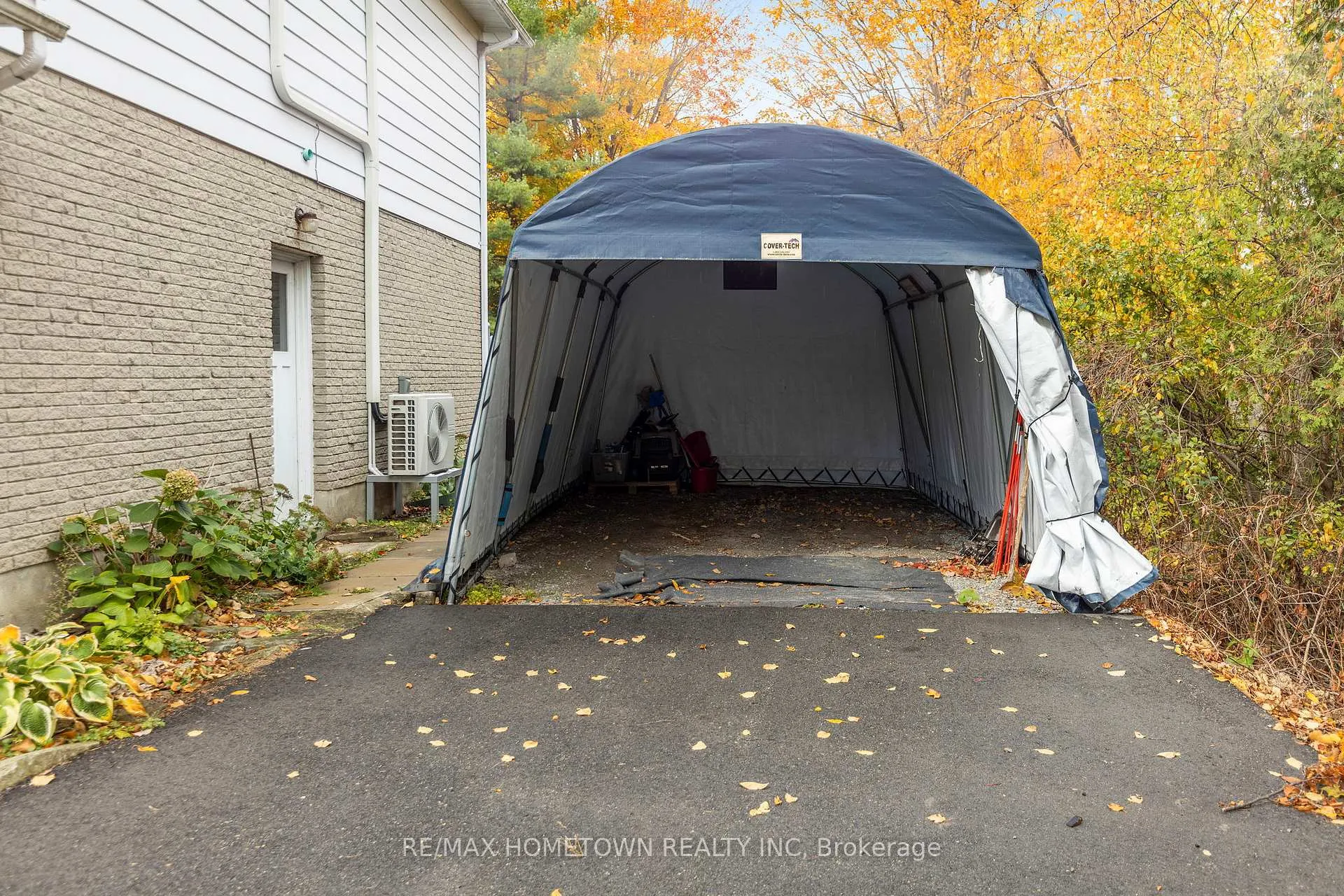Photo 4 of 4 Meikle Drive, Augusta, Augusta Twp — HOMEH