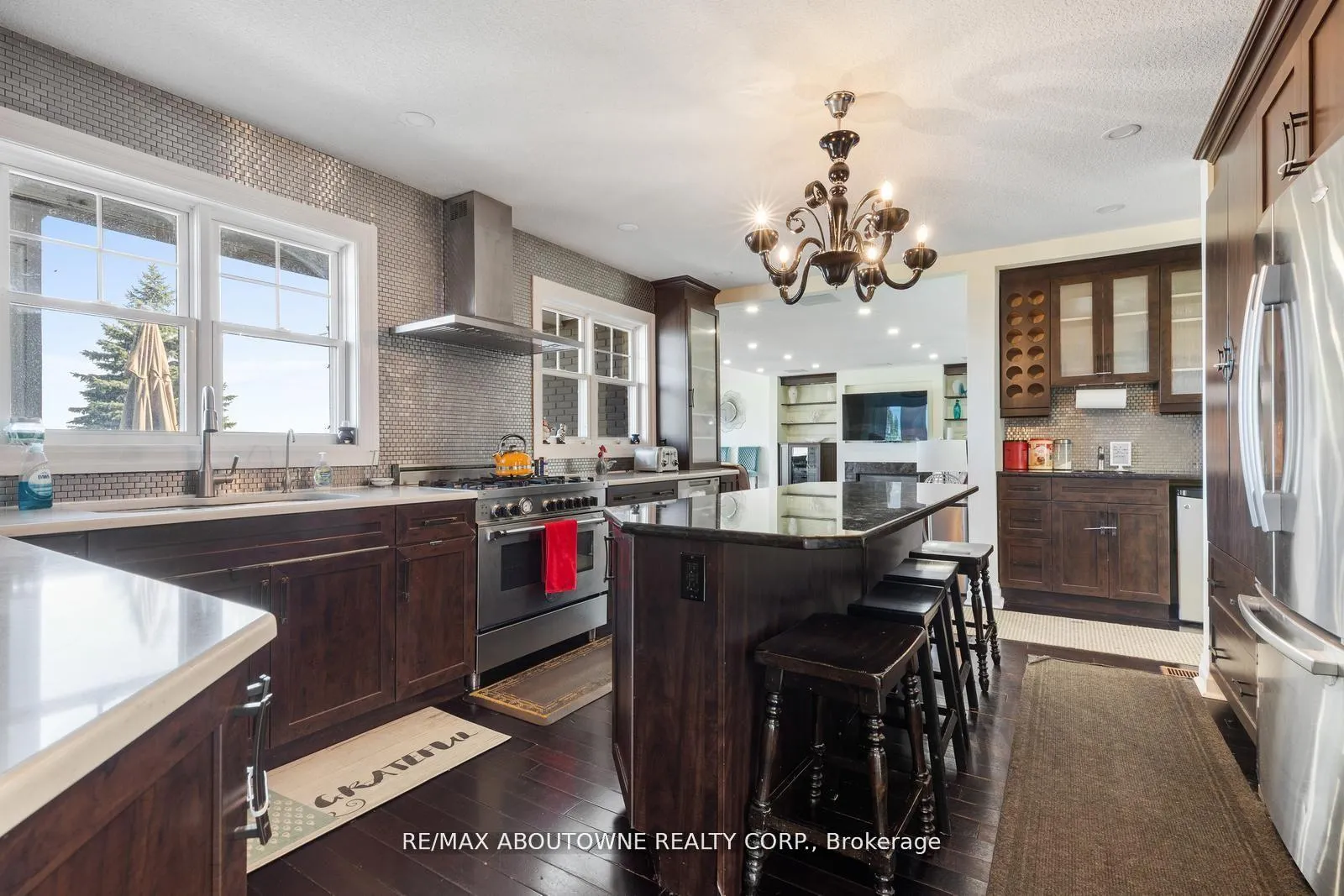 Photo 12 of 1073 North Service Road, Hamilton, Stoney Creek — HOMEH