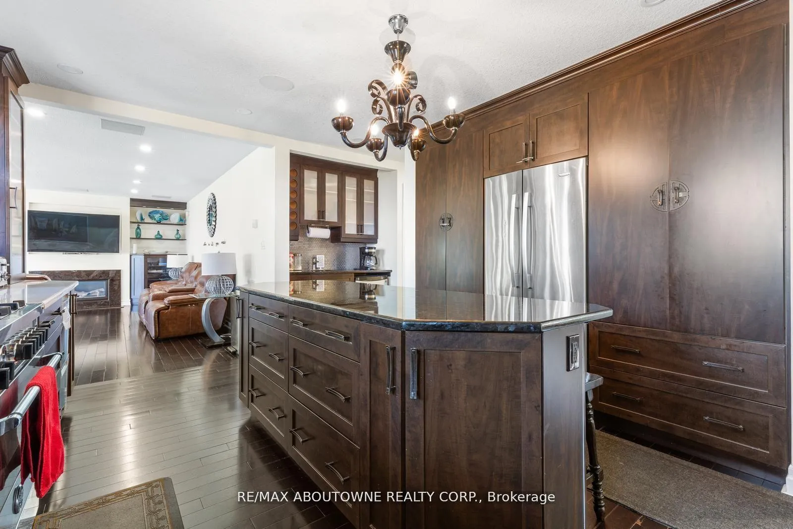 Photo 13 of 1073 North Service Road, Hamilton, Stoney Creek — HOMEH