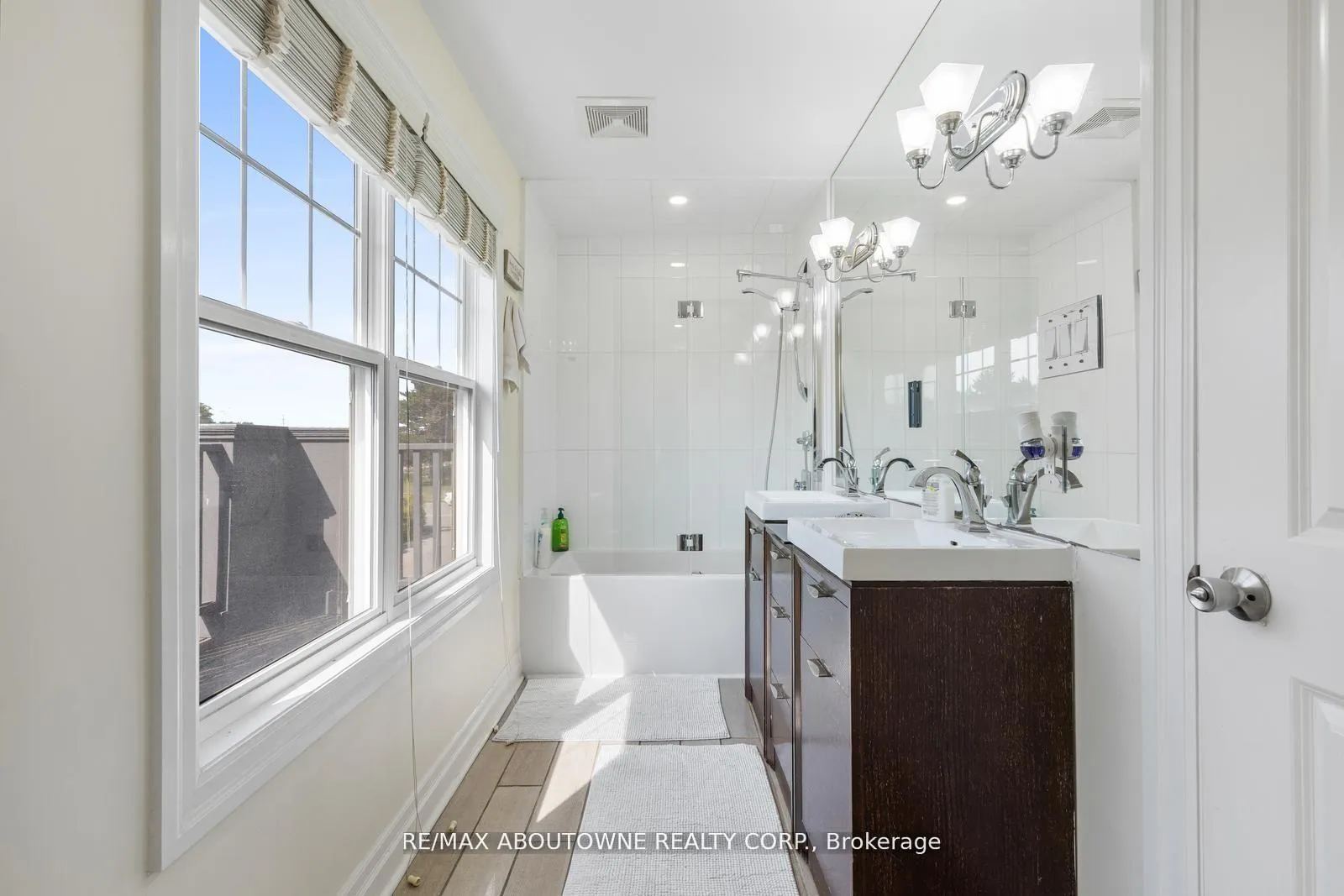 Photo 29 of 1073 North Service Road, Hamilton, Stoney Creek — HOMEH