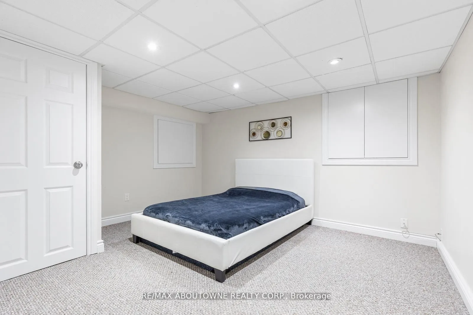 Photo 35 of 1073 North Service Road, Hamilton, Stoney Creek — HOMEH
