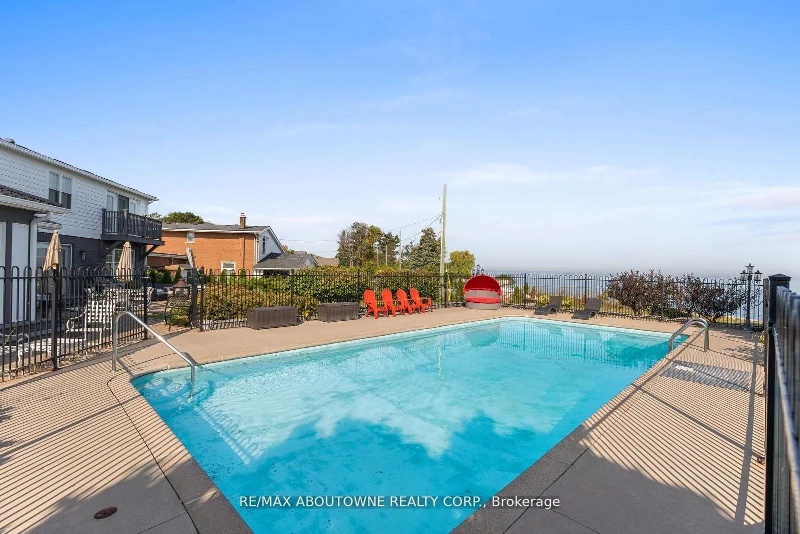 Photo 40 of 1073 North Service Road, Hamilton, Stoney Creek — HOMEH