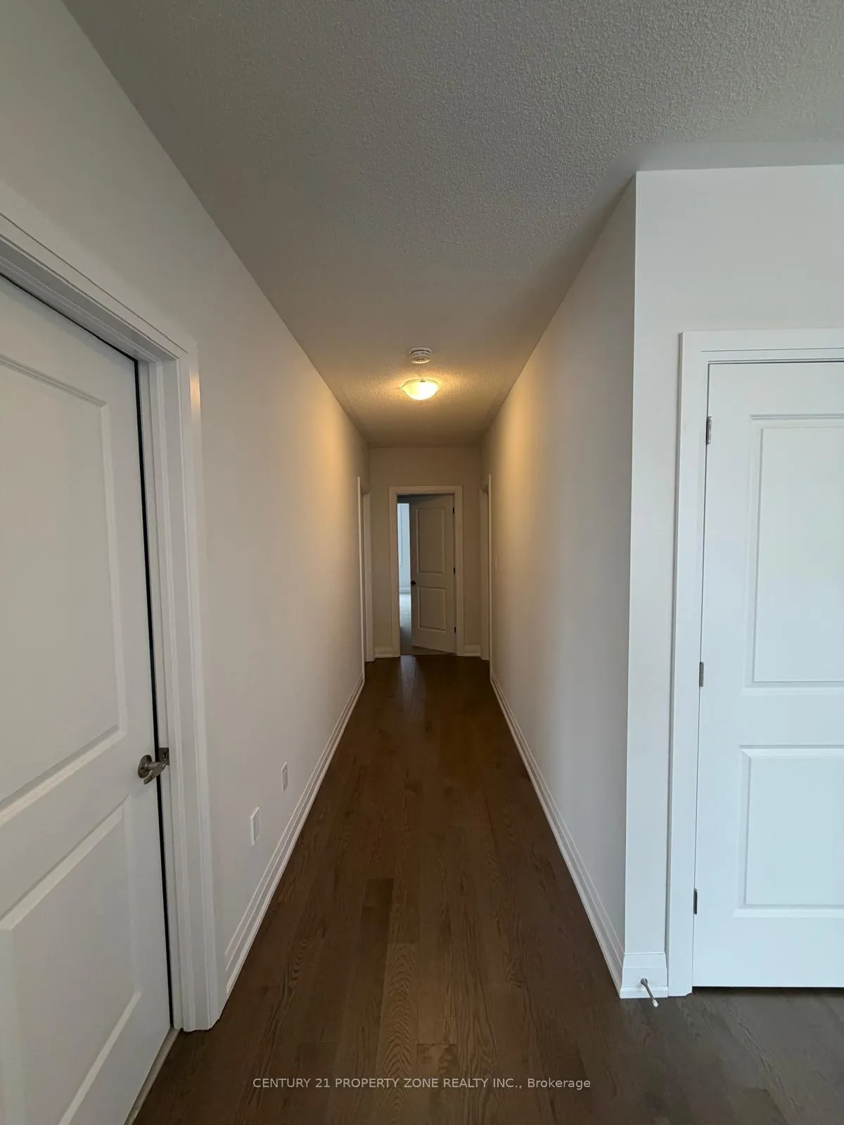 Photo 9 of 131 Antibes Drive, Brampton, Credit Valley — HOMEH
