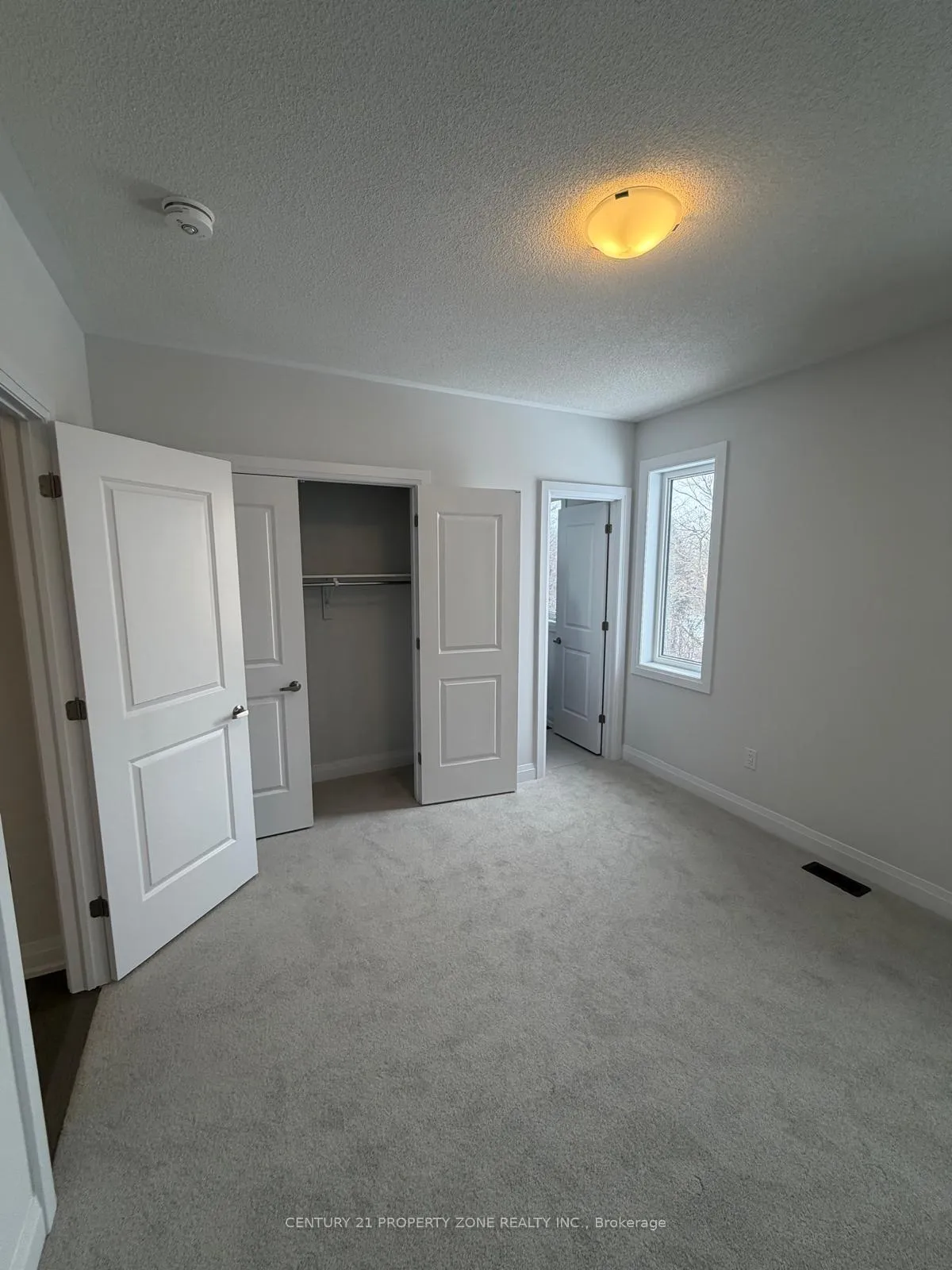 Photo 11 of 131 Antibes Drive, Brampton, Credit Valley — HOMEH