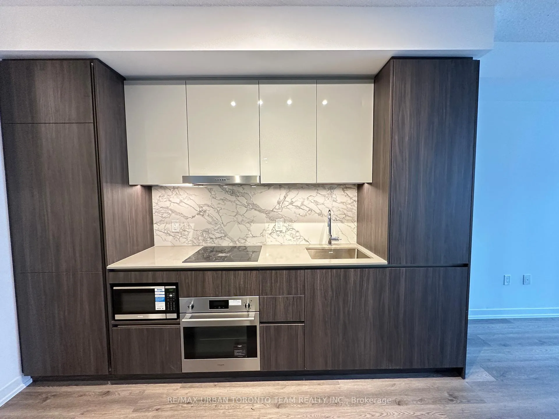 Photo 6 of Unit 3011, 8 Interchange Way, Vaughan, Vaughan Corporate Centre — HOMEH