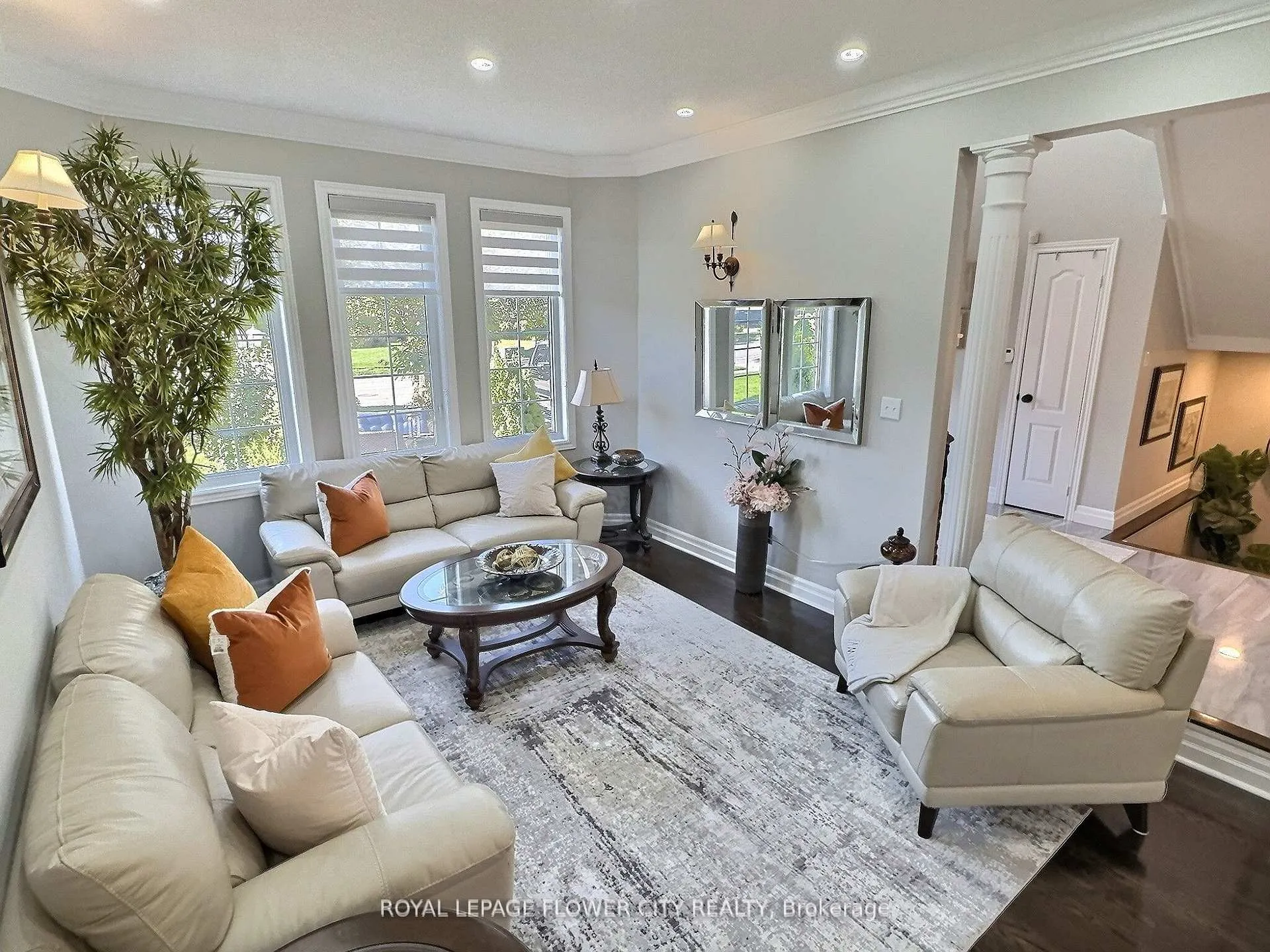Photo 6 of 70 Colonel Bertram Road, Brampton, Snelgrove — HOMEH