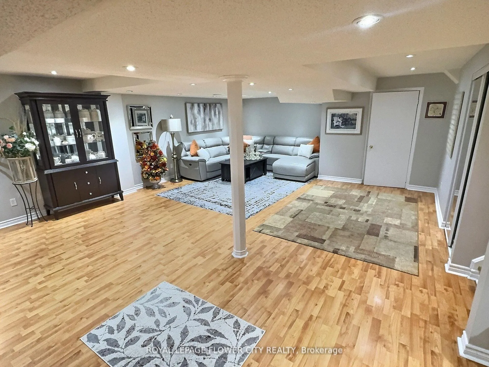 Photo 37 of 70 Colonel Bertram Road, Brampton, Snelgrove — HOMEH