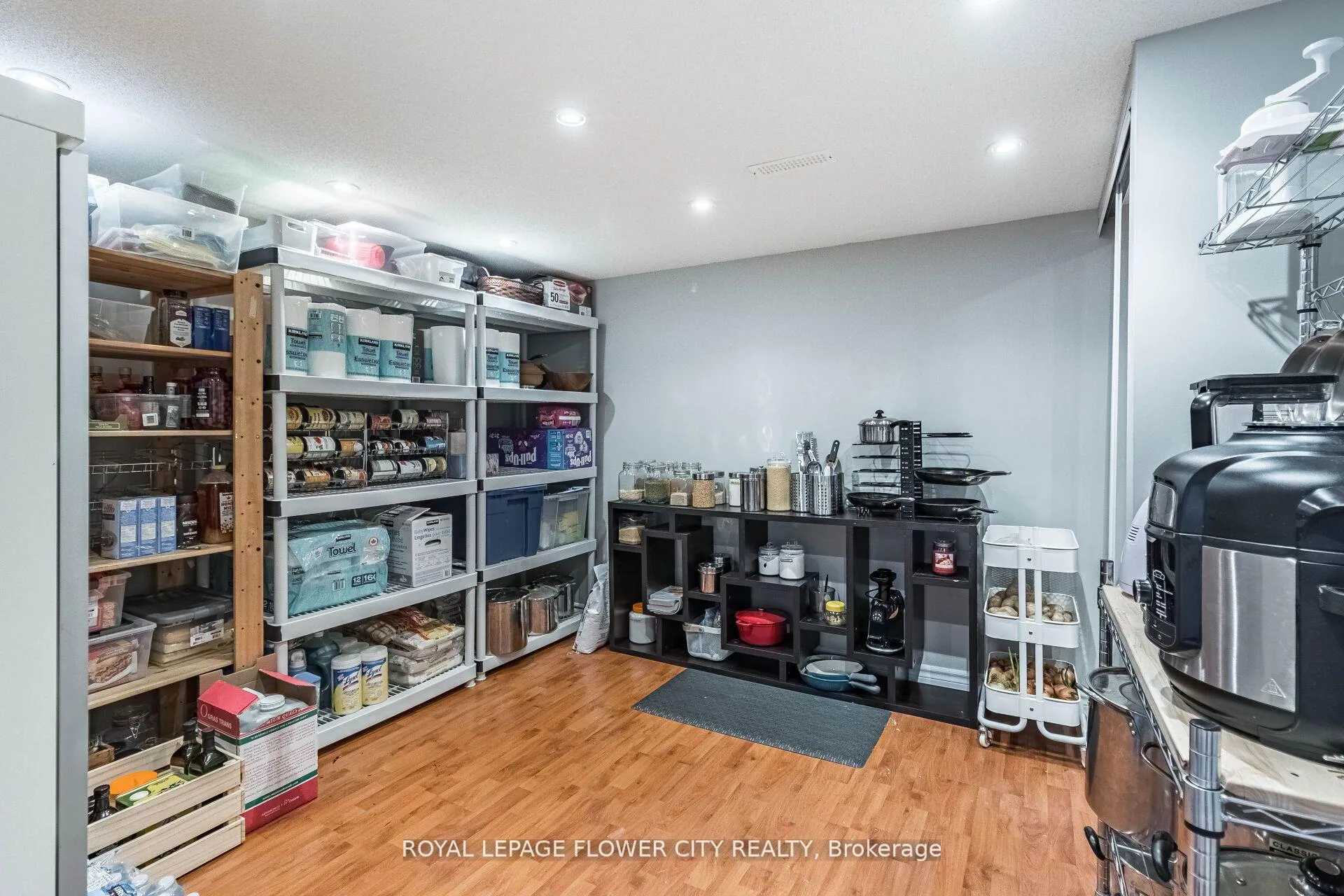 Photo 45 of 70 Colonel Bertram Road, Brampton, Snelgrove — HOMEH