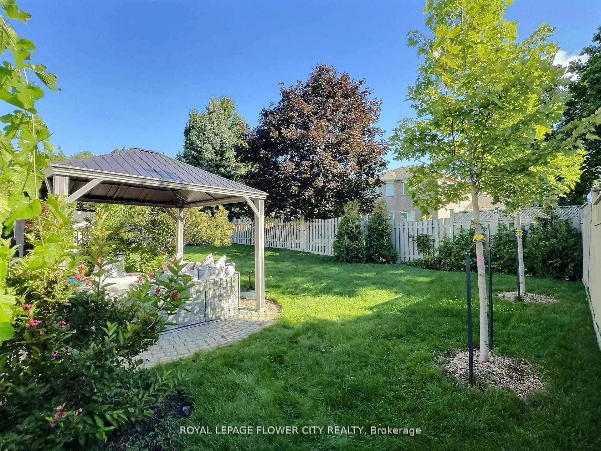 Photo 48 of 70 Colonel Bertram Road, Brampton, Snelgrove — HOMEH