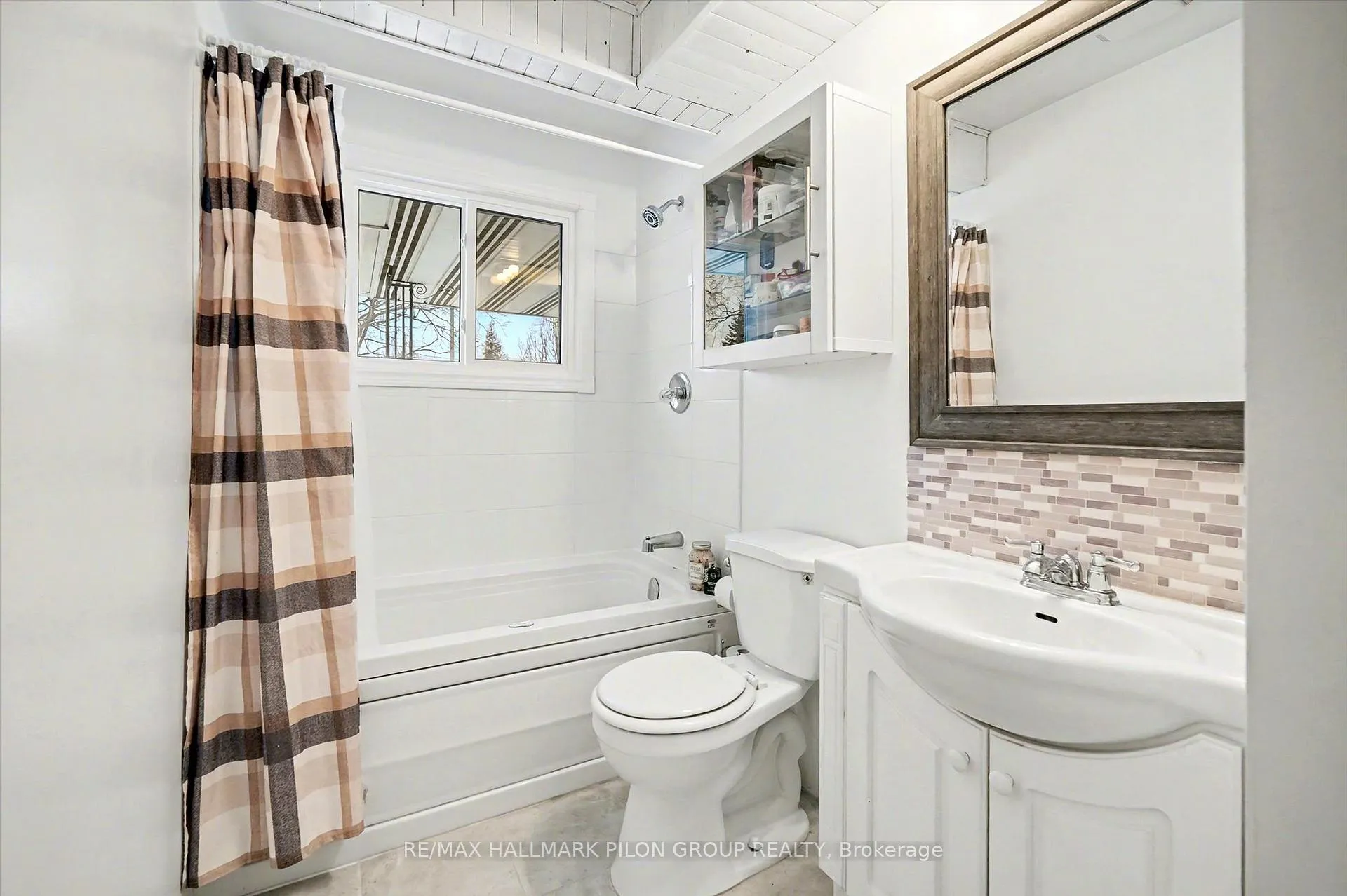 Photo 12 of 2089 Bangor Street, Ottawa, Elmvale Acres/Urbandale — HOMEH