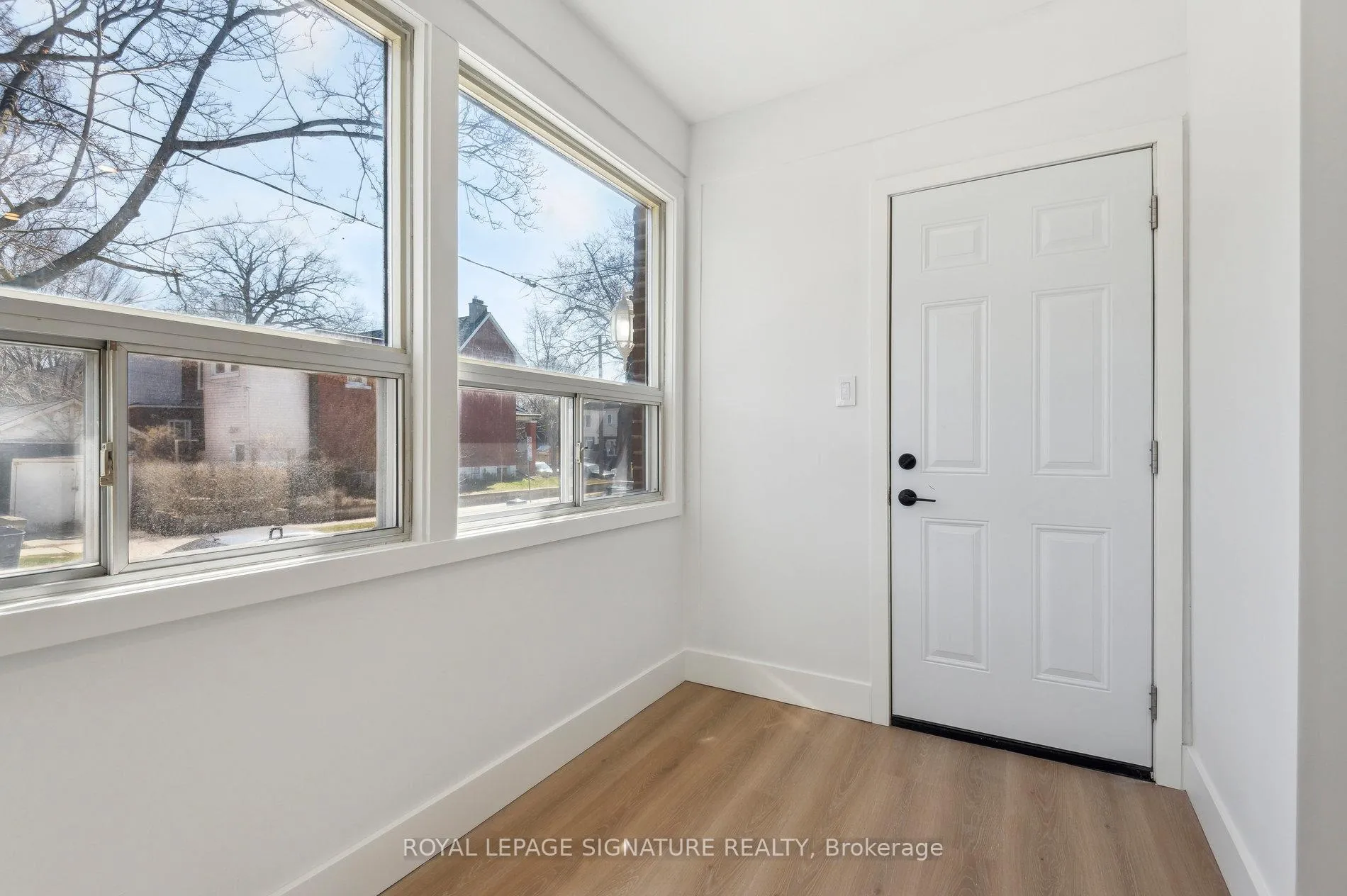 Photo 6 of 176 Gillard Avenue, Toronto, Greenwood-Coxwell — HOMEH