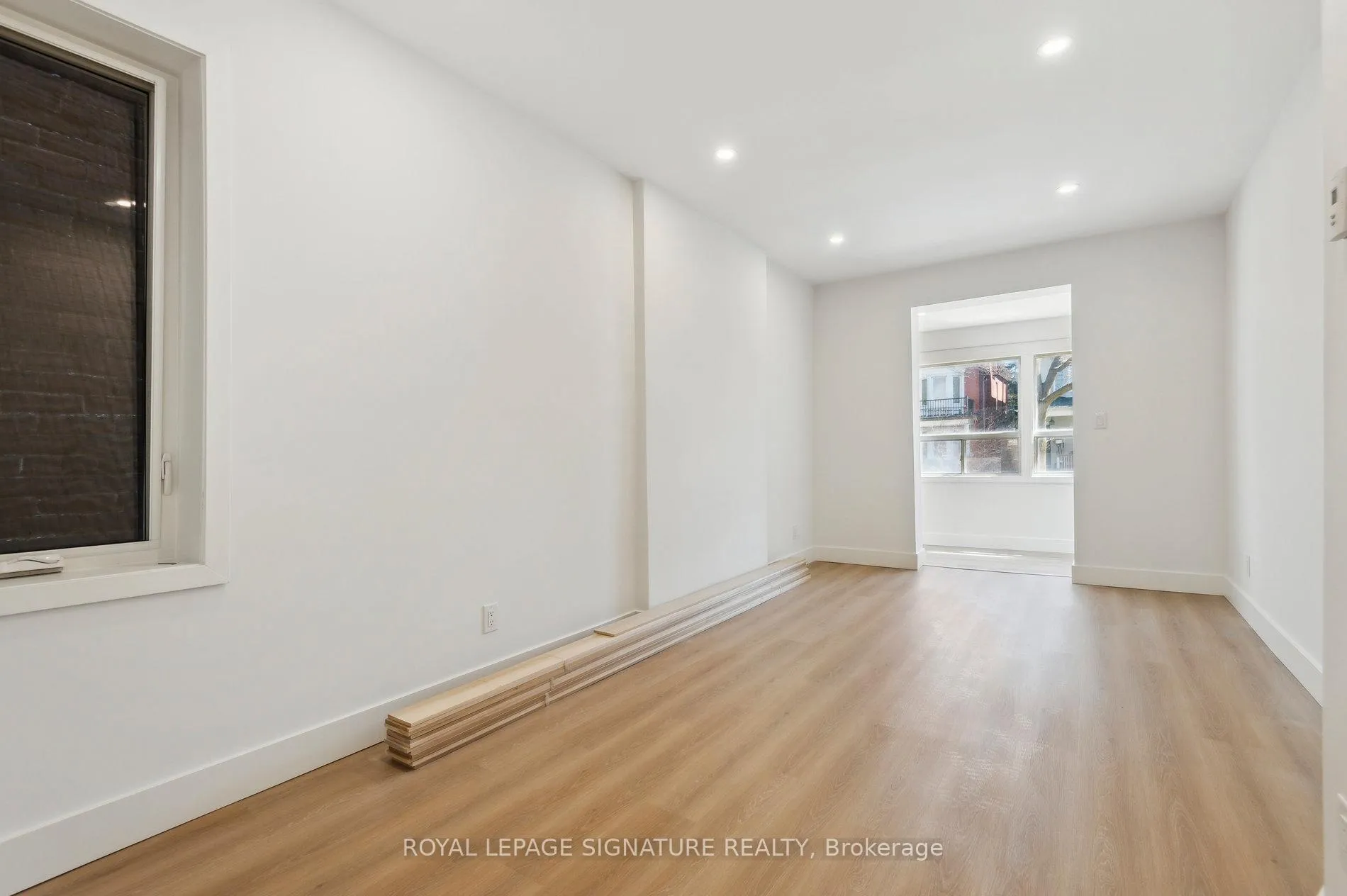 Photo 8 of 176 Gillard Avenue, Toronto, Greenwood-Coxwell — HOMEH
